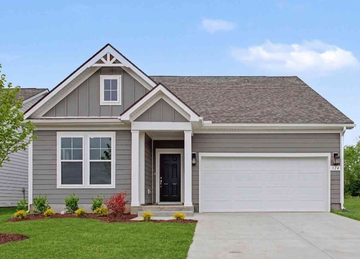 Homes For Sale - 100 Ridgewood Drive<br/> Bedford County County, Shelbyville, TN 37160