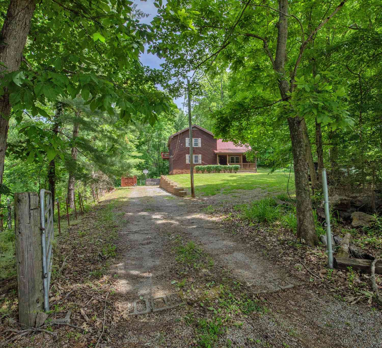 Homes For Sale - 5050 Walkup Rd<br/> Pegram, TN 37143