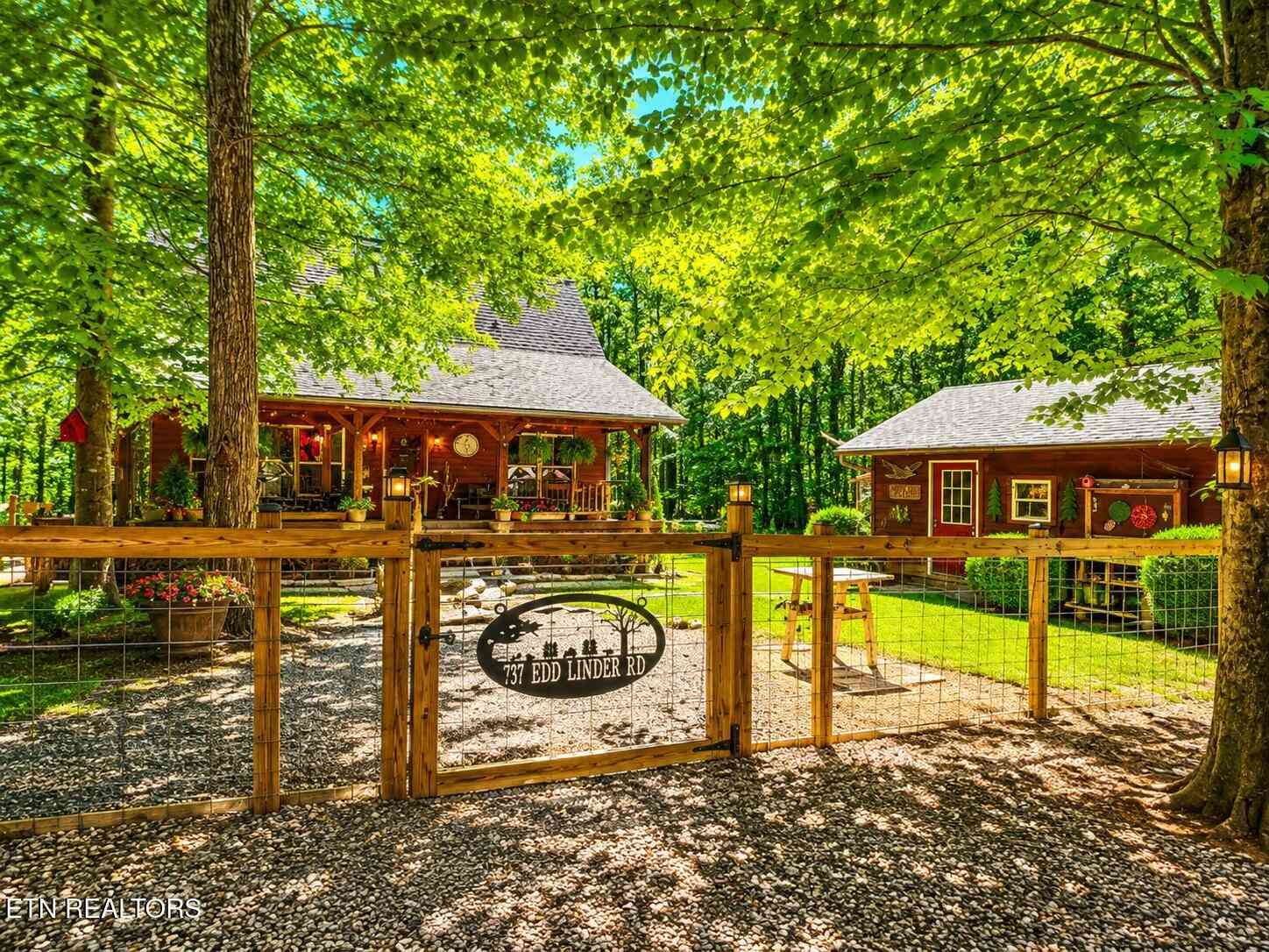 Homes For Sale - 737 Edd Linder Rd<br/> Fentress County, Jamestown, TN 38556