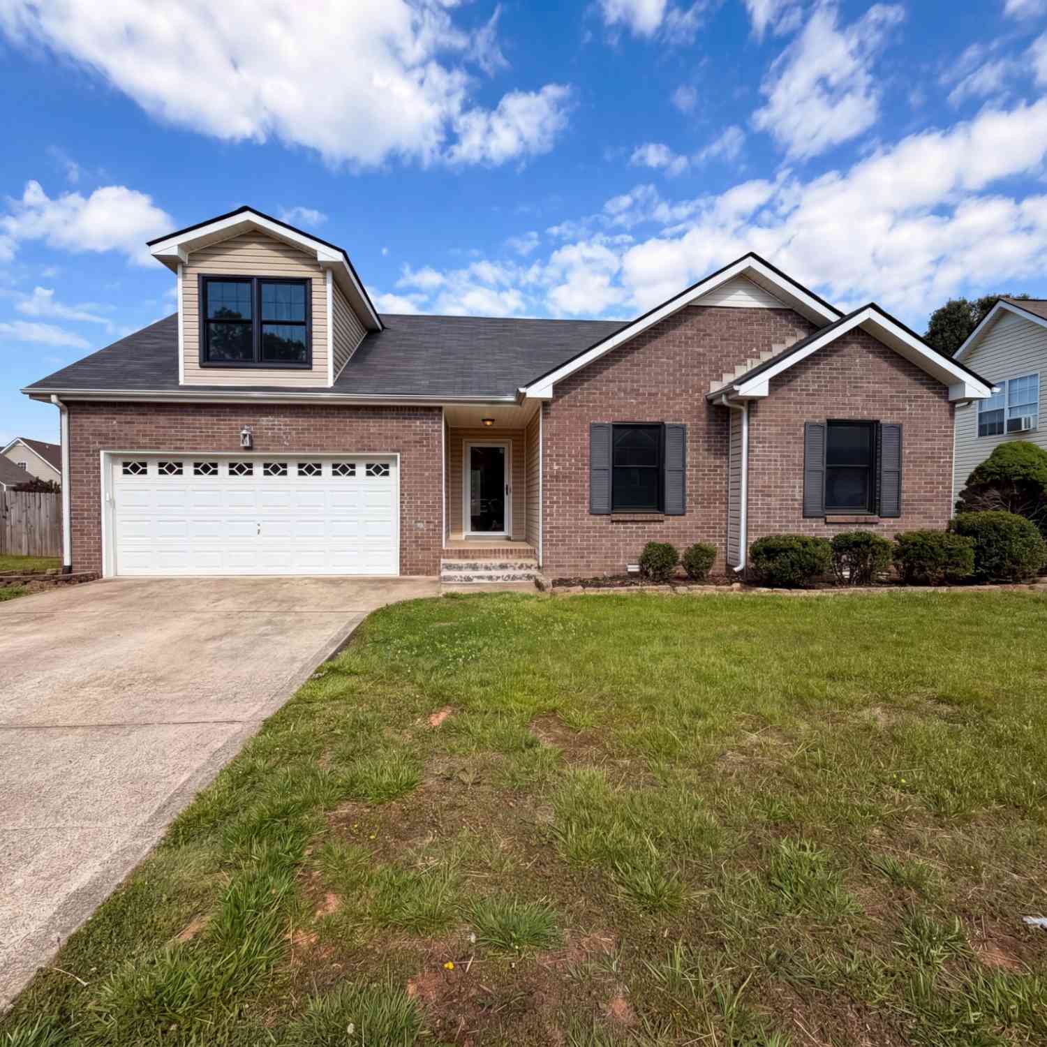 Homes For Sale - 1688 Cedar Springs Cir<br/> Clarksville, TN 37042