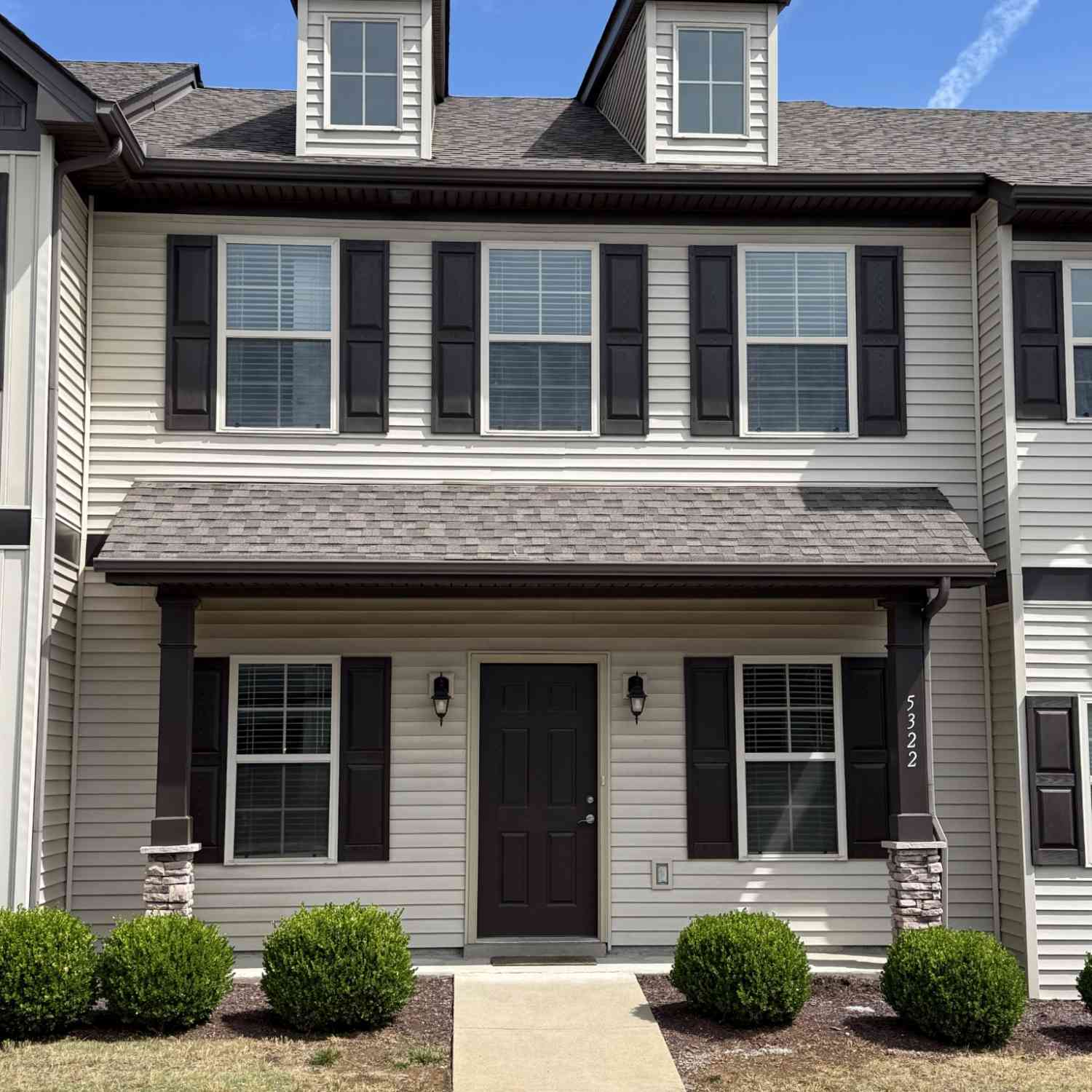 Townhouse For Sale - 5322 Tony Lama Ln<br/> Murfreesboro, TN 37128