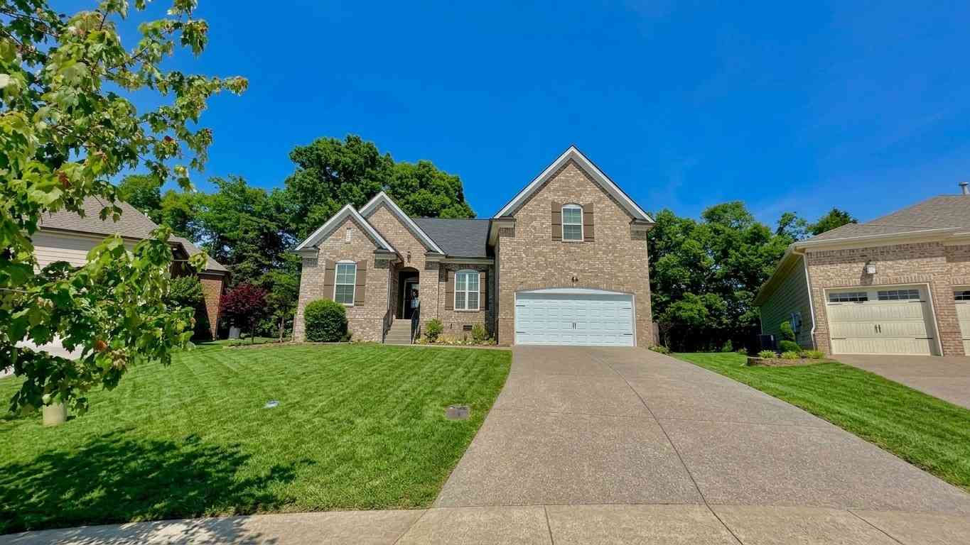 Homes For Sale - 517 Wilcox Ct<br/> Nolensville, TN 37135