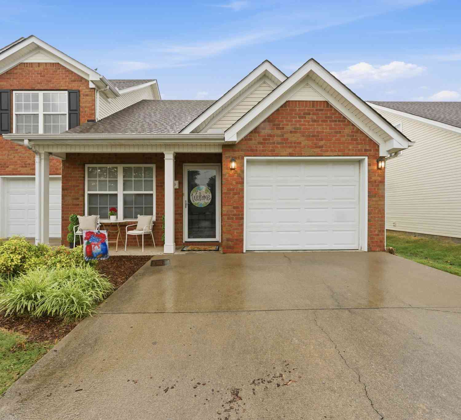 Homes For Sale - 920 Shaman Xing<br/> Murfreesboro, TN 37128