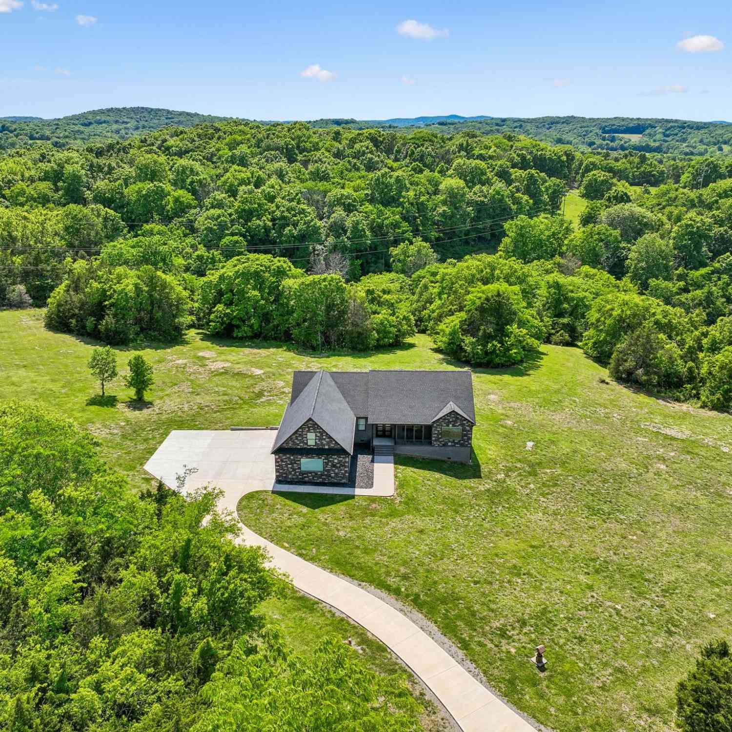 Homes For Sale - 2064 Roberts Rd<br/> Wilson County County, Watertown, TN 37184