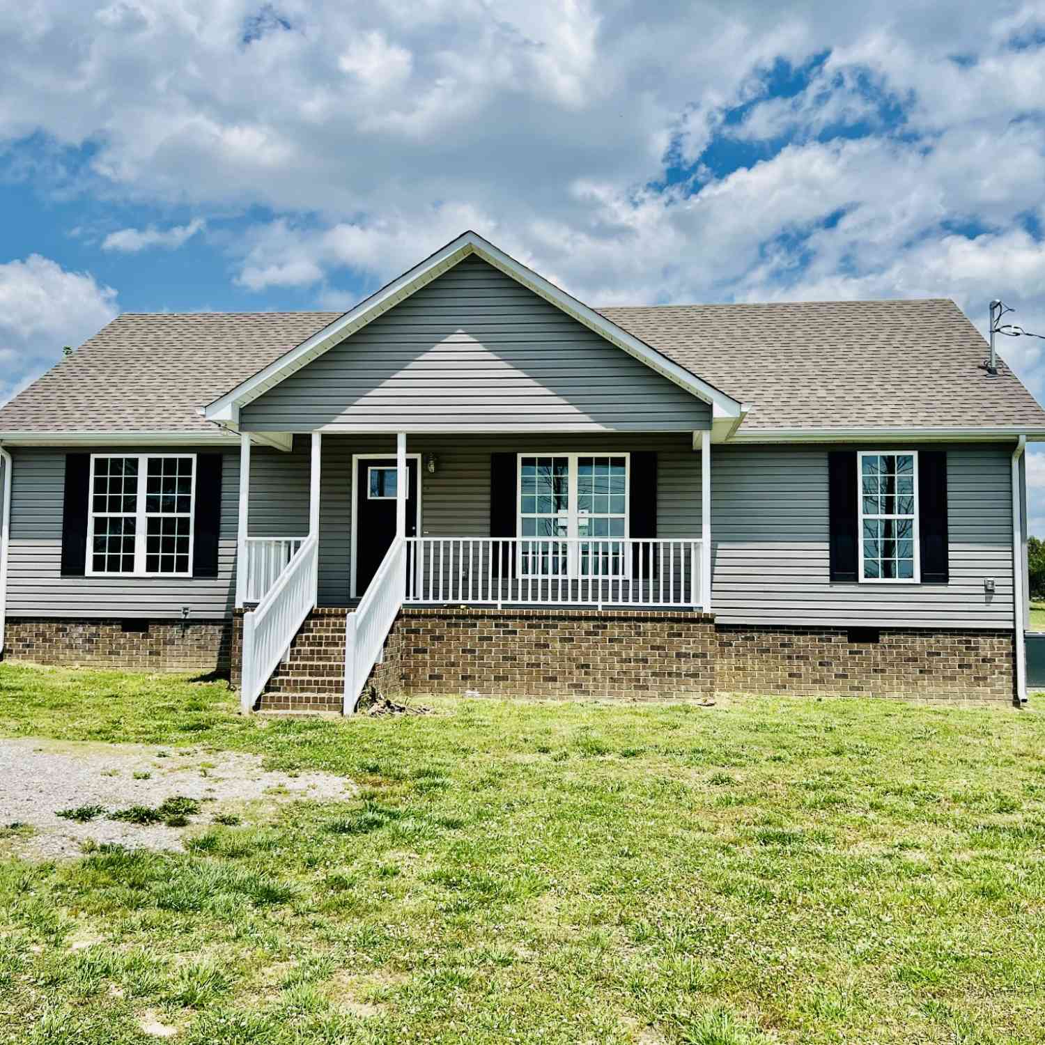 Homes For Sale - 4560 Fall River Rd<br/> Giles County County, Pulaski, TN 38478