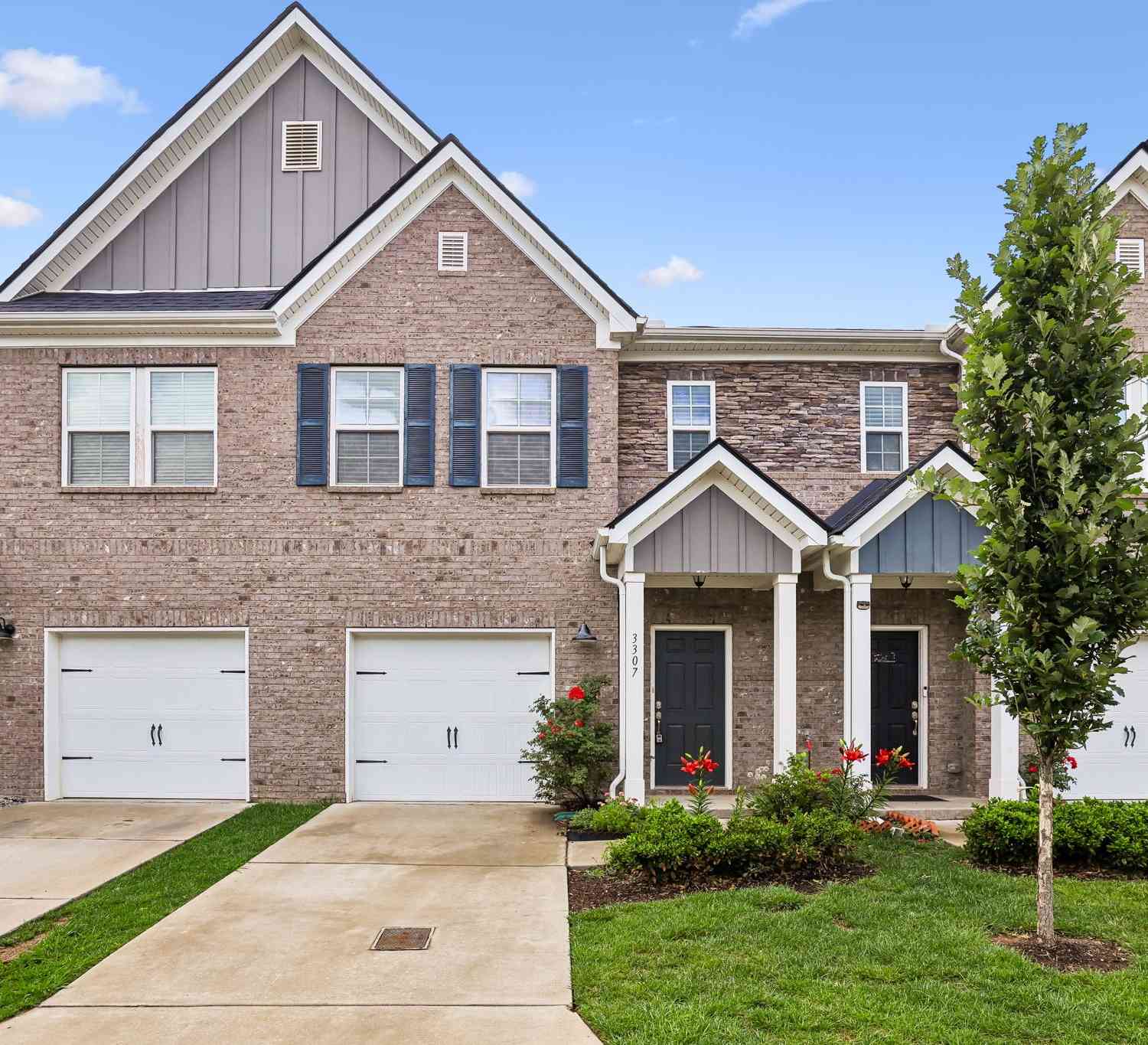 Townhouse For Sale - 3307 Deerchase Cir<br/> Murfreesboro, TN 37129