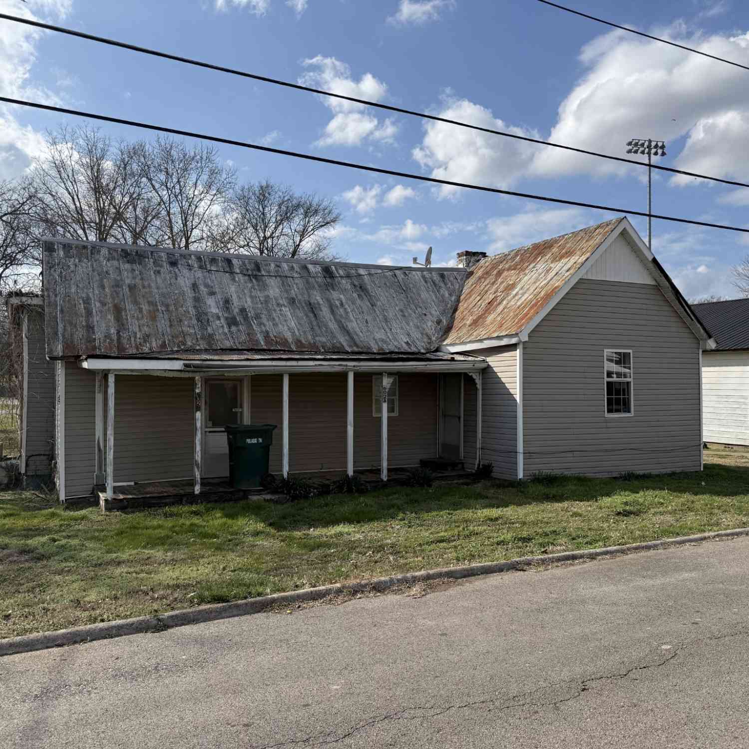 Homes For Sale - 602 Spofford Street<br/> Giles County County, Pulaski, TN 38478