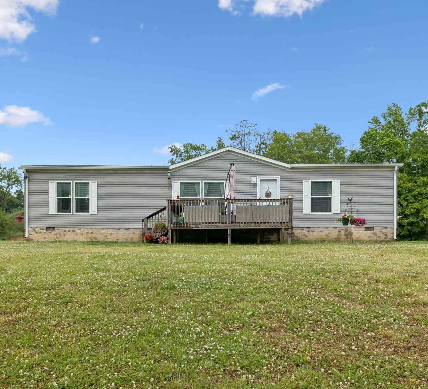 Mobile Home For Sale - 595 Days Rd<br/> Macon County, Lafayette, TN 37083