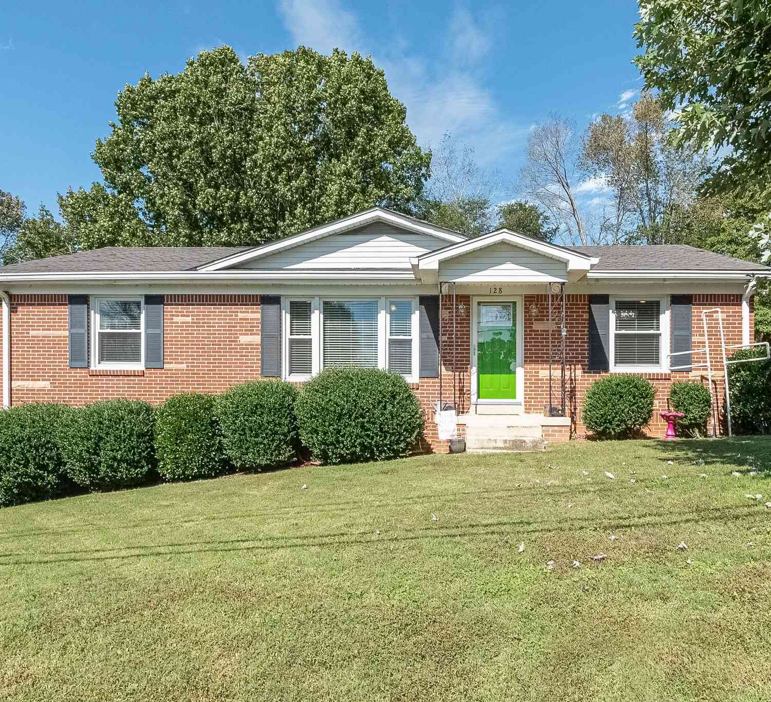 Homes For Sale - 128 Jefferson Ave<br/> Carthage, TN 37030
