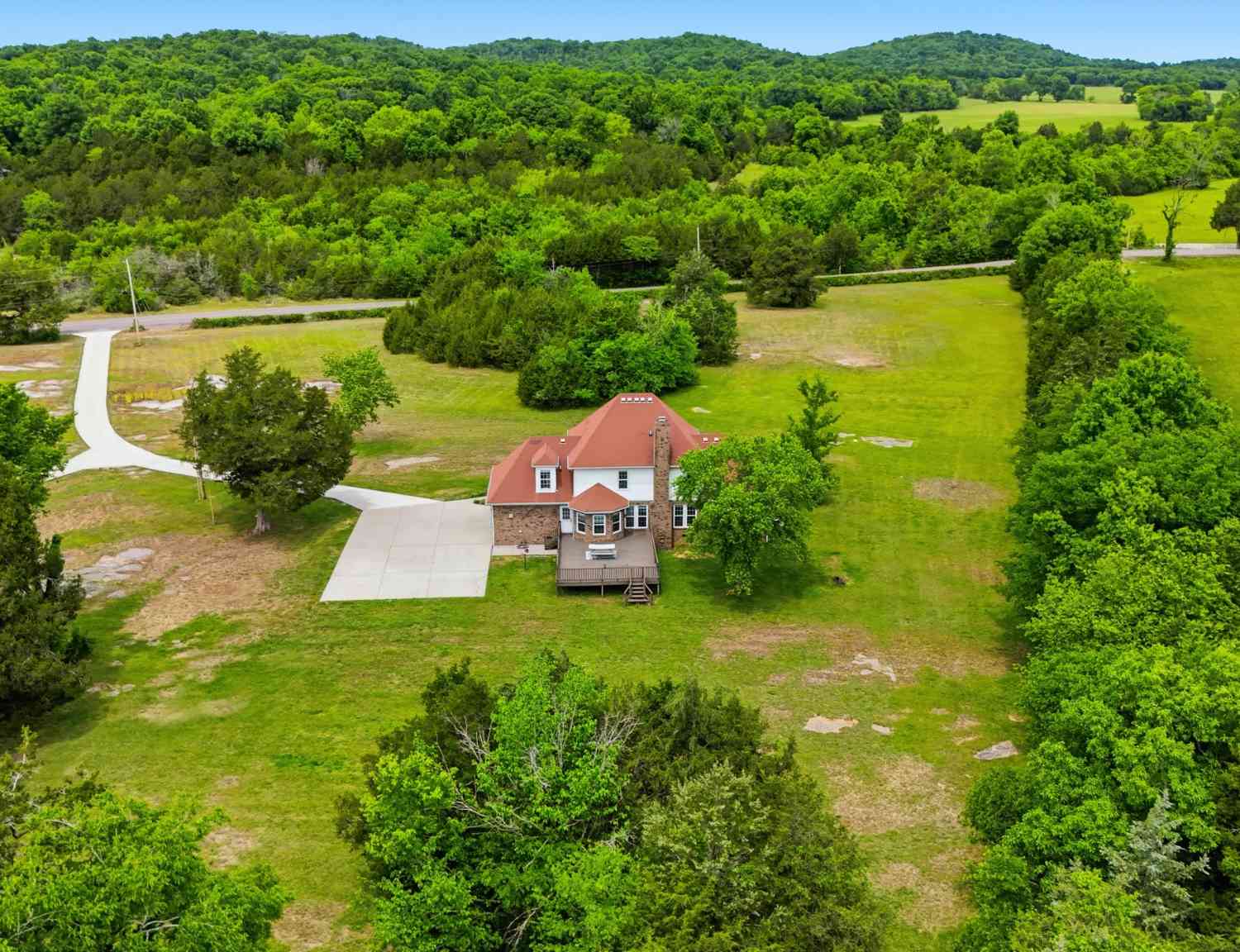 Homes For Sale - 3630 W Trimble Rd<br/> Milton, TN 37118