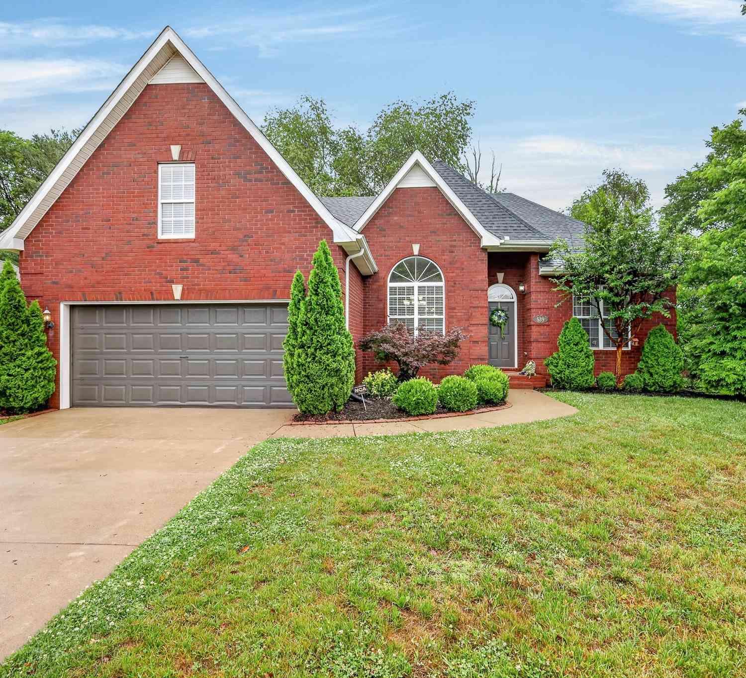Homes For Sale - 539 Forrest Pointe Dr<br/> Murfreesboro, TN 37130