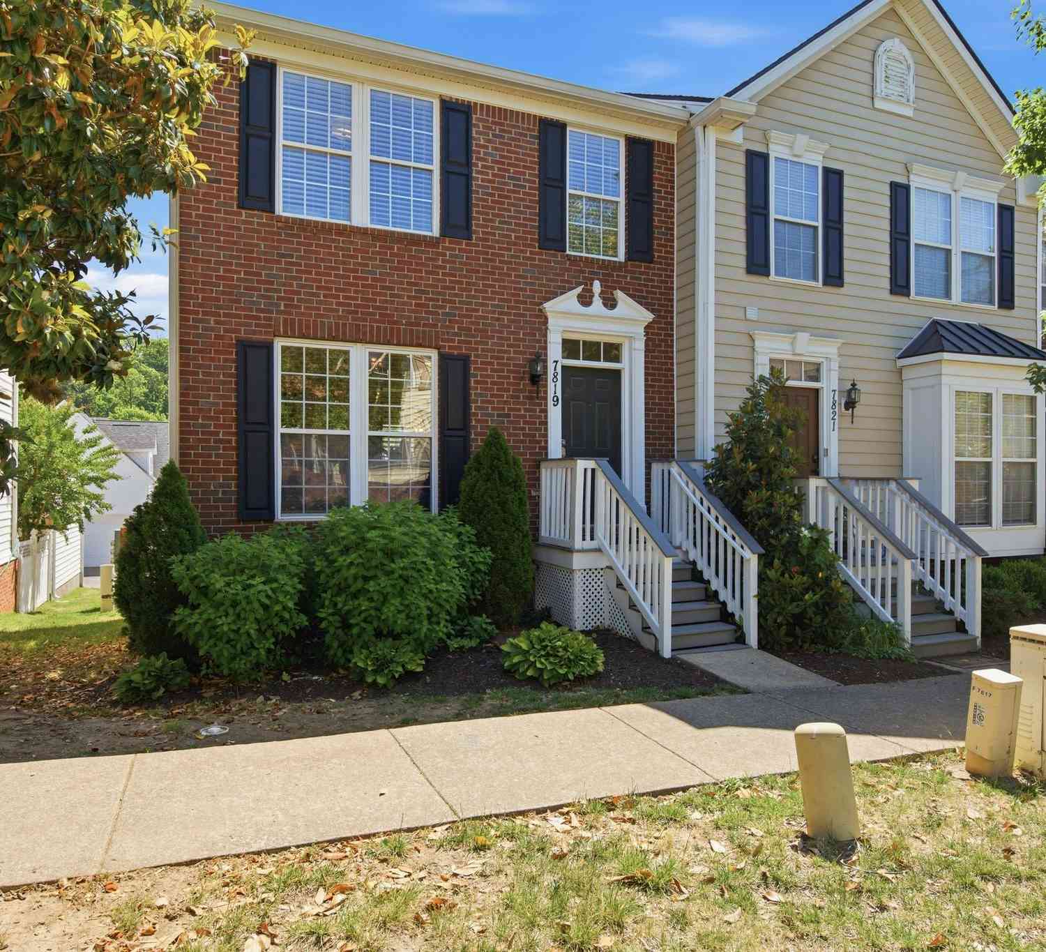 Townhouse For Sale - 7819 Heaton Way<br/> Nashville, TN 37211