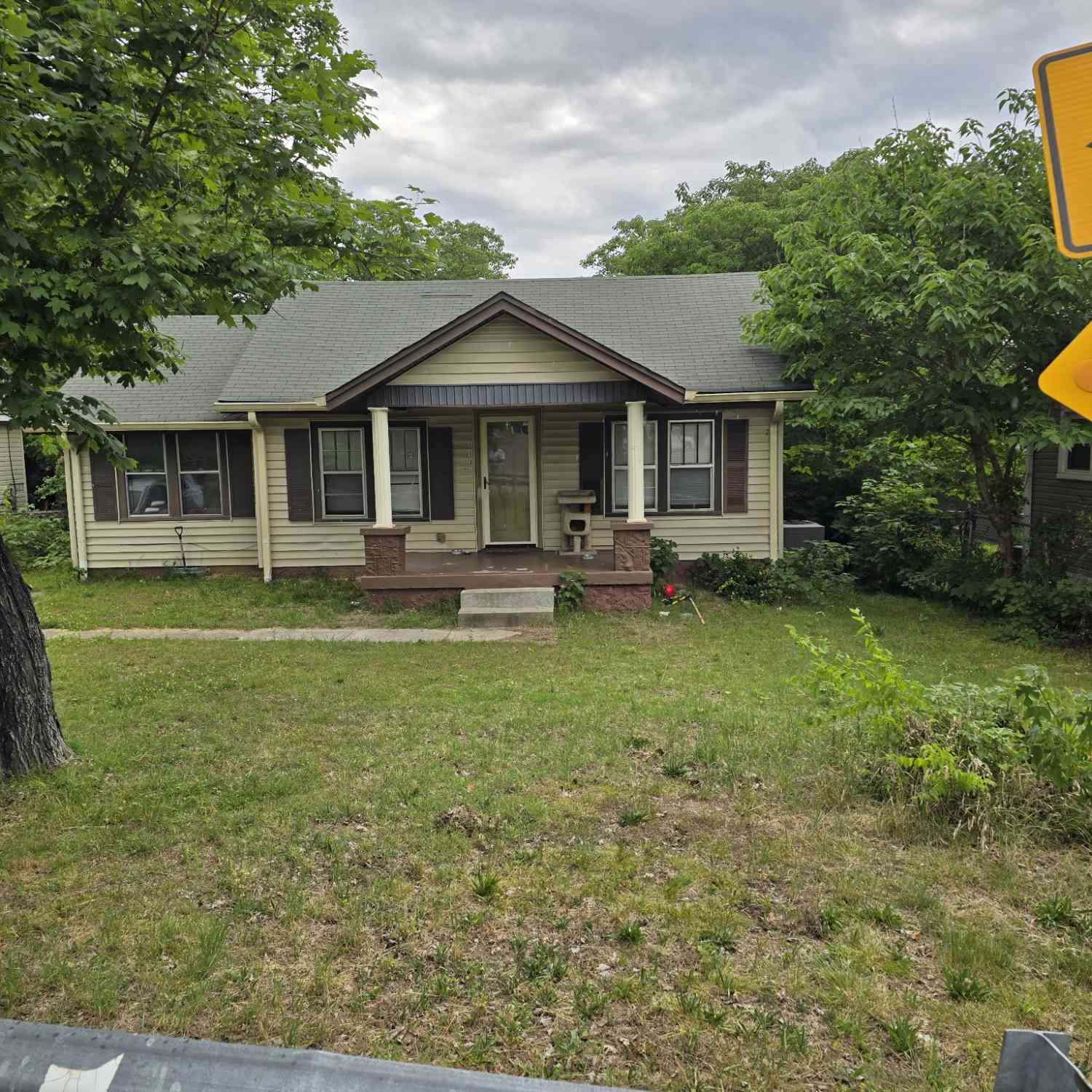 Homes For Sale - 113 Forest Park Rd<br/> Madison, TN 37115