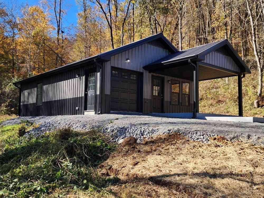 Homes For Sale - 221 Pine Lick Estates Dr<br/> Whitleyville, TN 38588
