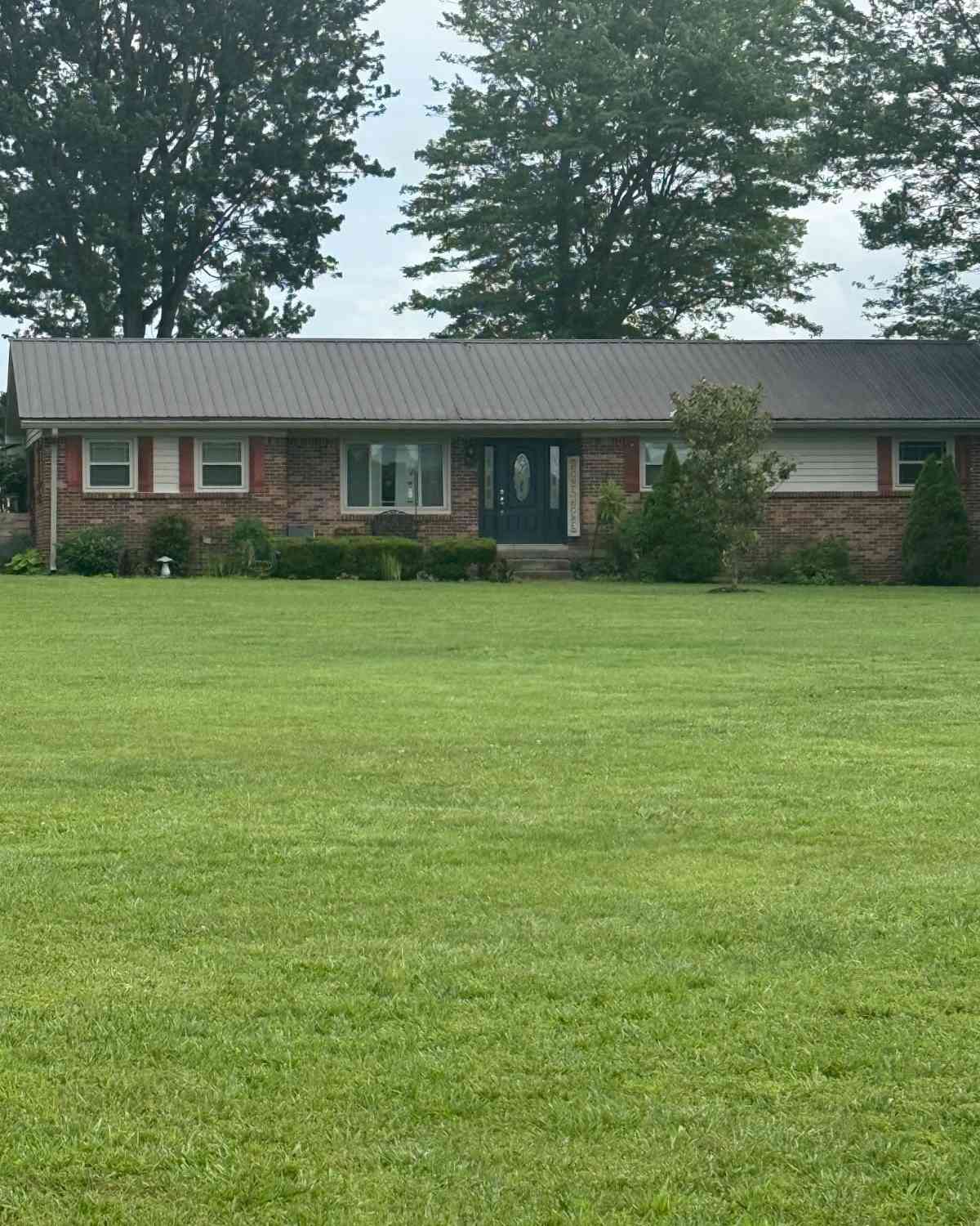 Homes For Sale - 7957 Bethlehem Rd<br/> Springfield, TN 37172