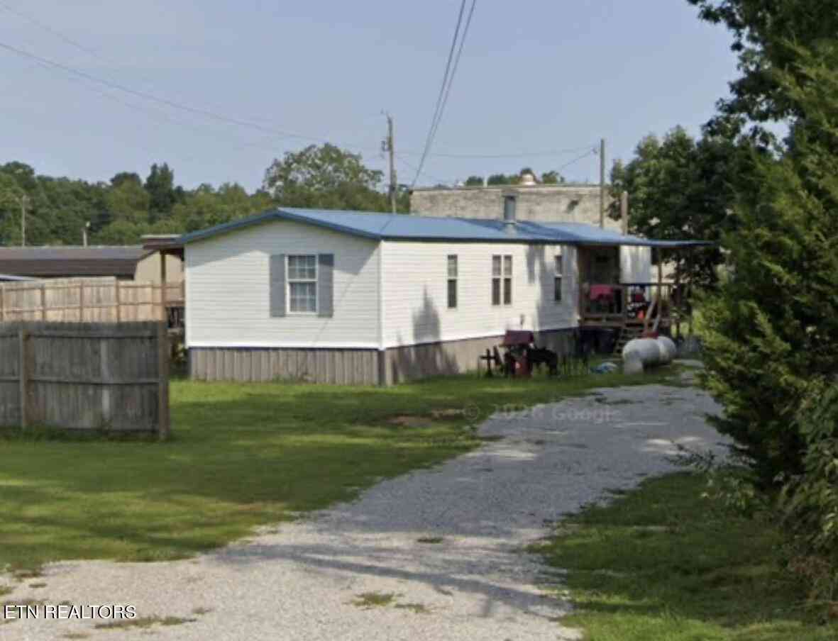 Mobile Home For Sale - 119 Roberts Drive<br/> Fentress County, Grimsley, TN 38565