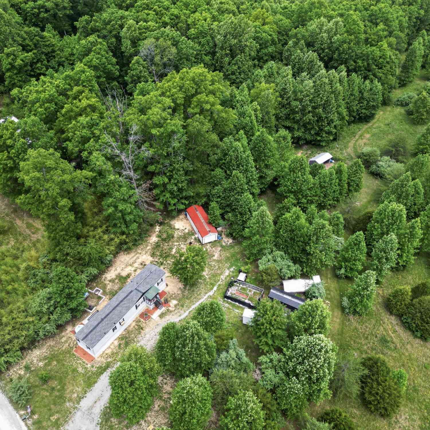Mobile Home For Sale - 420 Oneida Ln<br/> Fentress County, Wilder, TN 38589