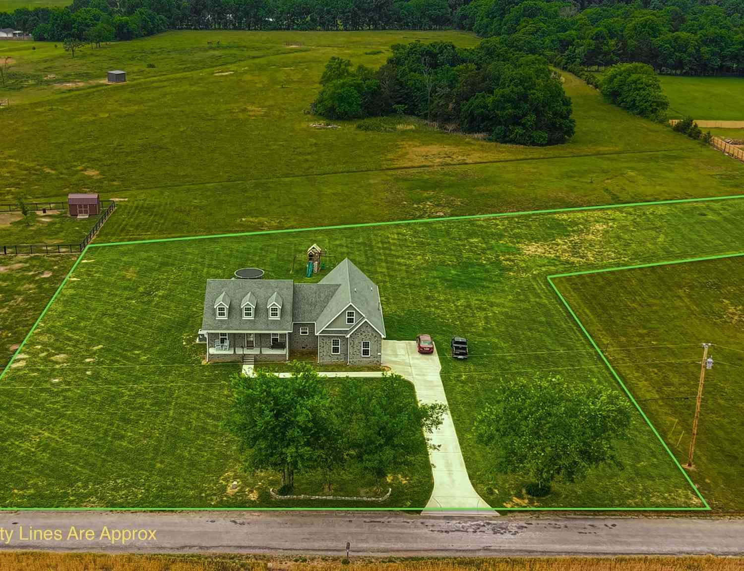 Homes For Sale - 124 Barber Rd<br/> Bedford County County, Unionville, TN 37180