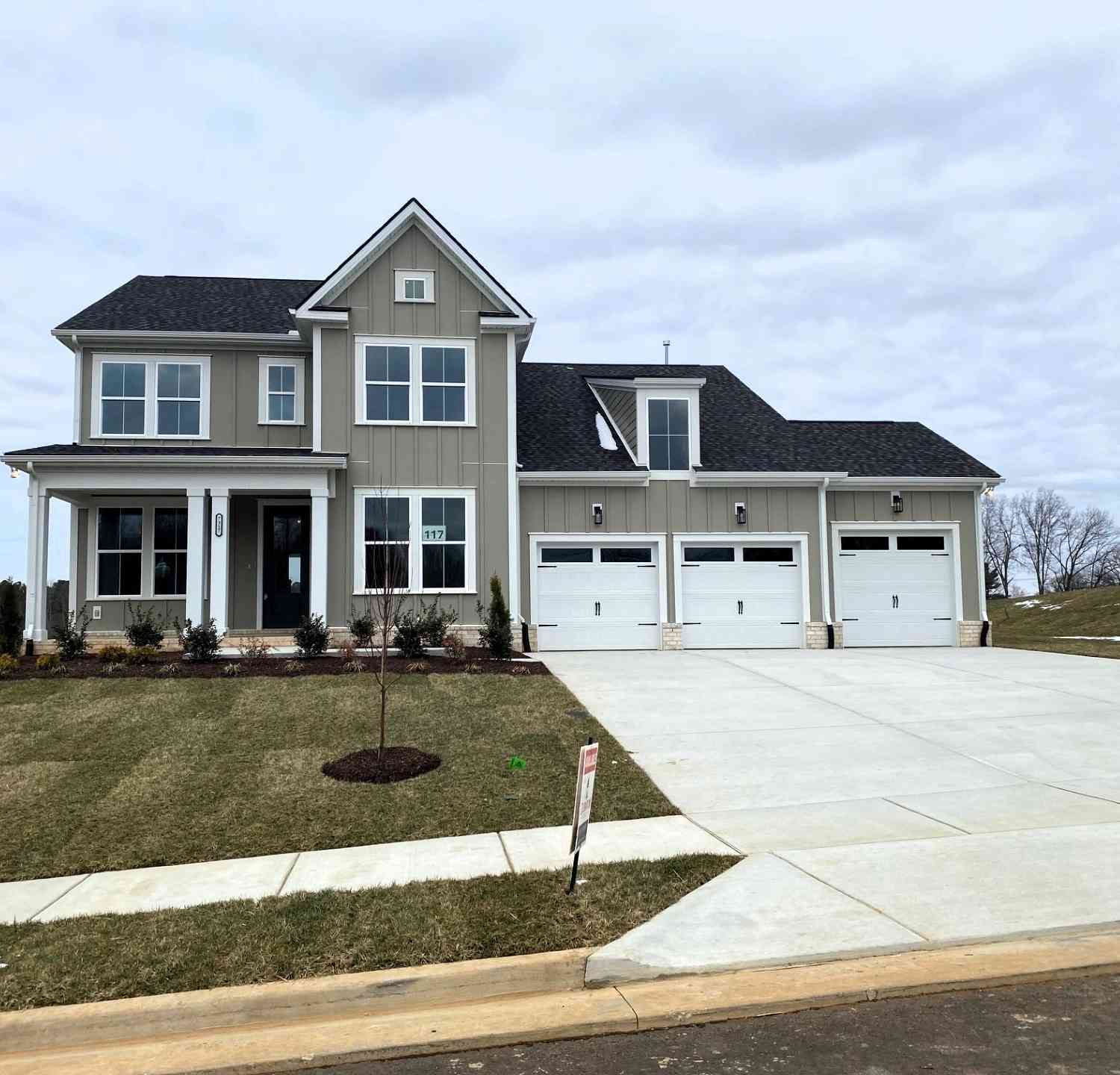 Homes For Sale - 7317 Katherine Court<br/> Fairview, TN 37062