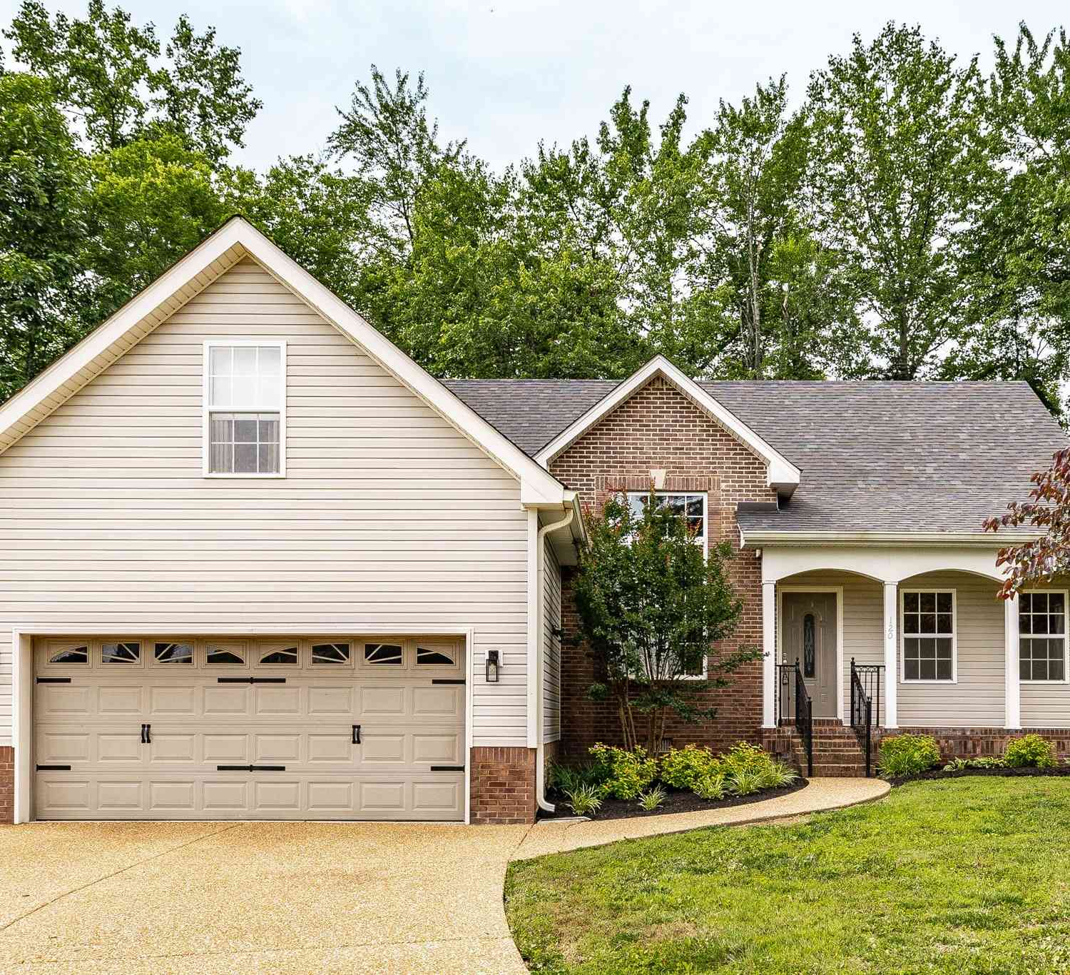 Homes For Sale - 120 Carrie Mae Cir<br/> Sumner County County, Portland, TN 37148