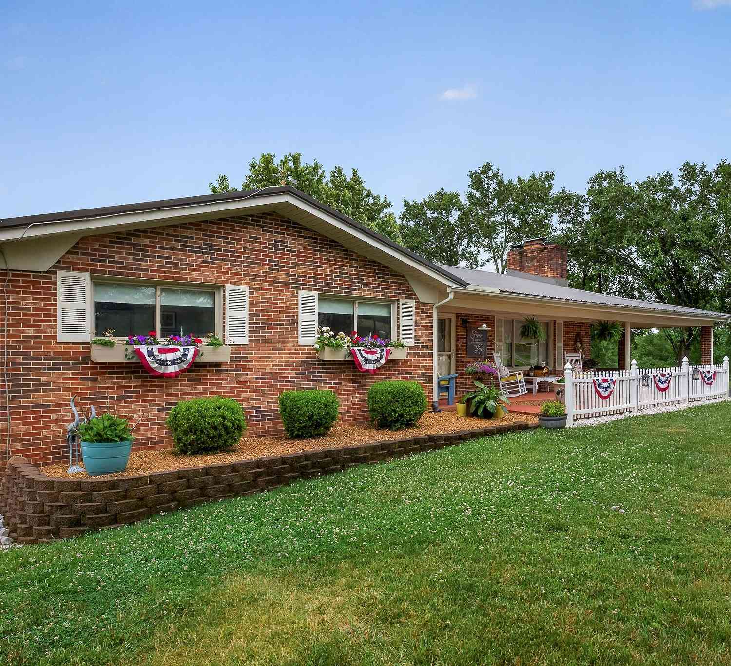 Homes For Sale - 1755 Burgess Falls Rd<br/> Sparta, TN 38583