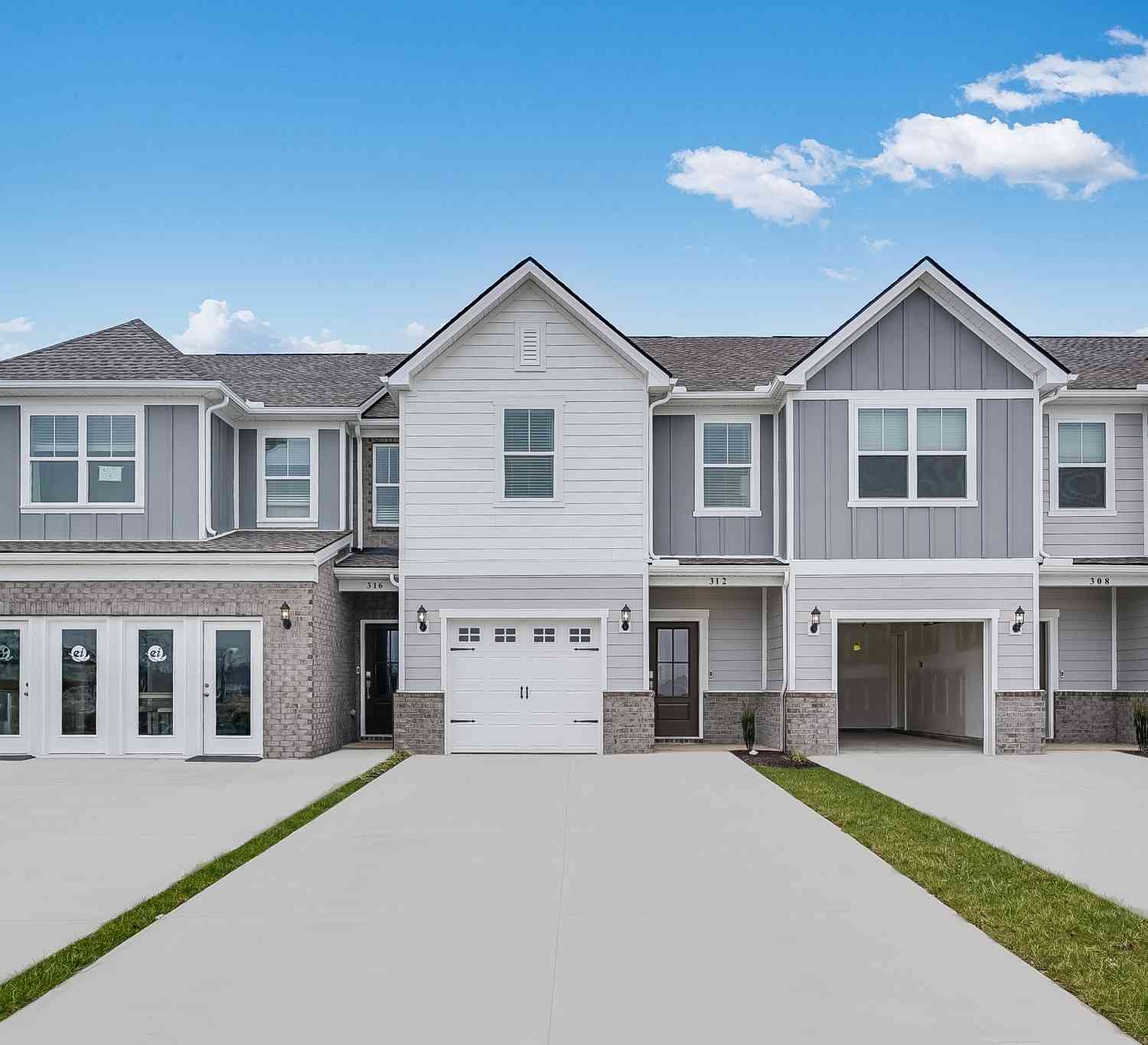 Townhouse For Sale - 438 Lydia Ashley Lane<br/> Rutherford County County, Smyrna, TN 37167