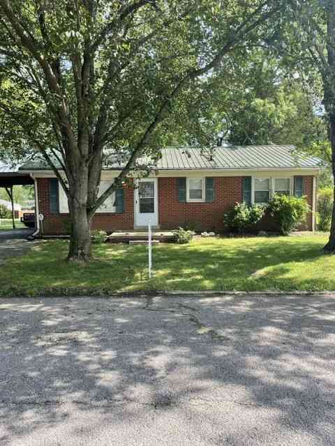 Homes For Sale - 527 7th St<br/> Lawrence County County, Lawrenceburg, TN 38464