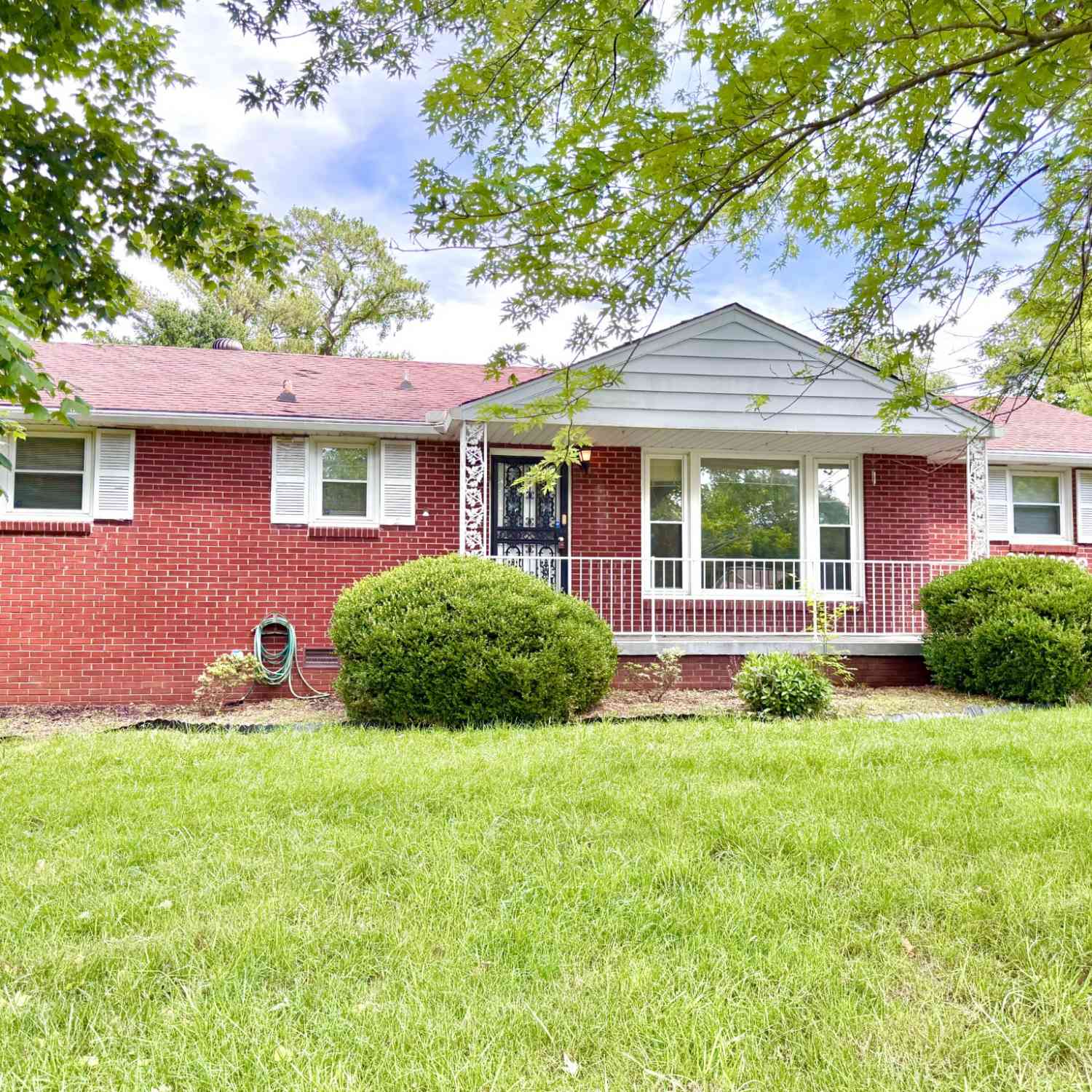 Homes For Sale - 202 Charlemagne Blvd<br/> Montgomery County County, Clarksville, TN 37042