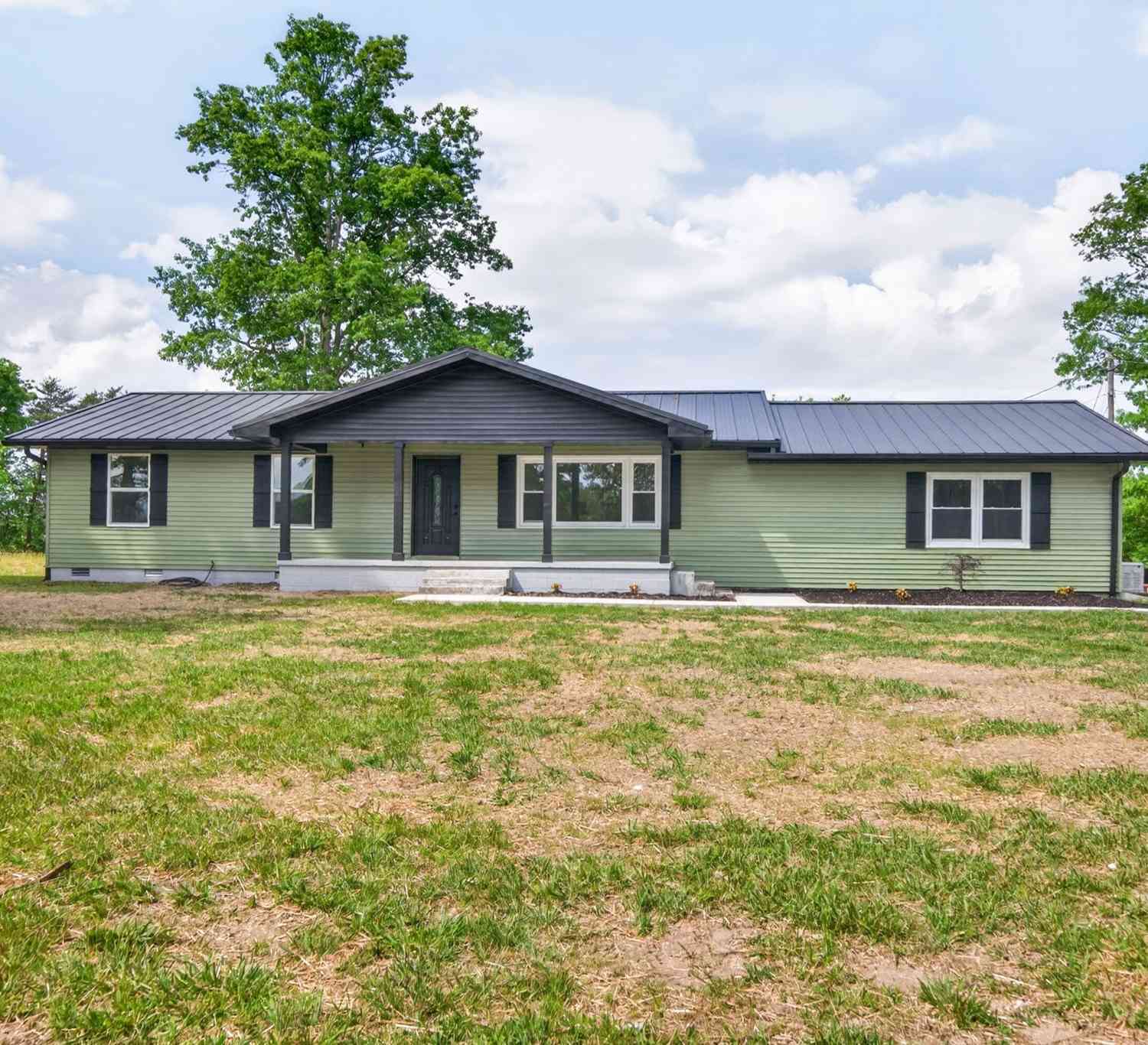 Homes For Sale - 4097 Hanging Limb Hwy<br/> Monterey, TN 38574