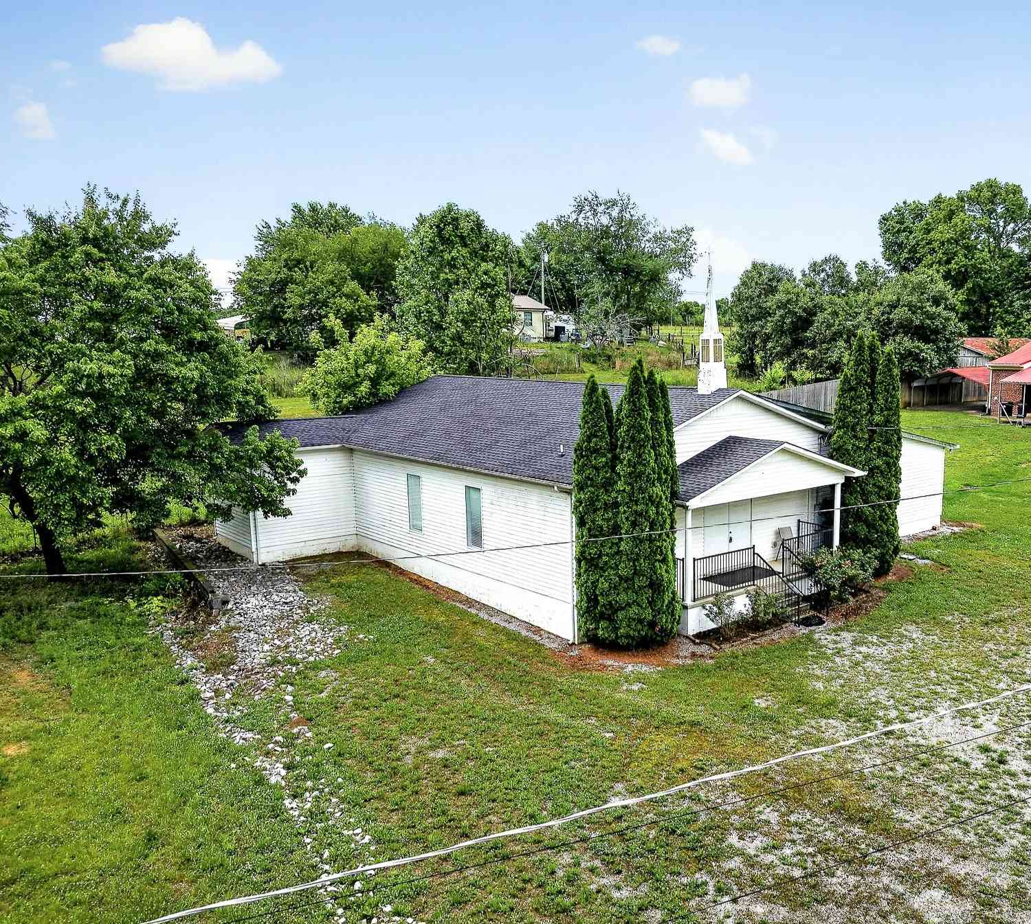 Homes For Sale - 150 Tabernacle Rd<br/> Smithville, TN 37166