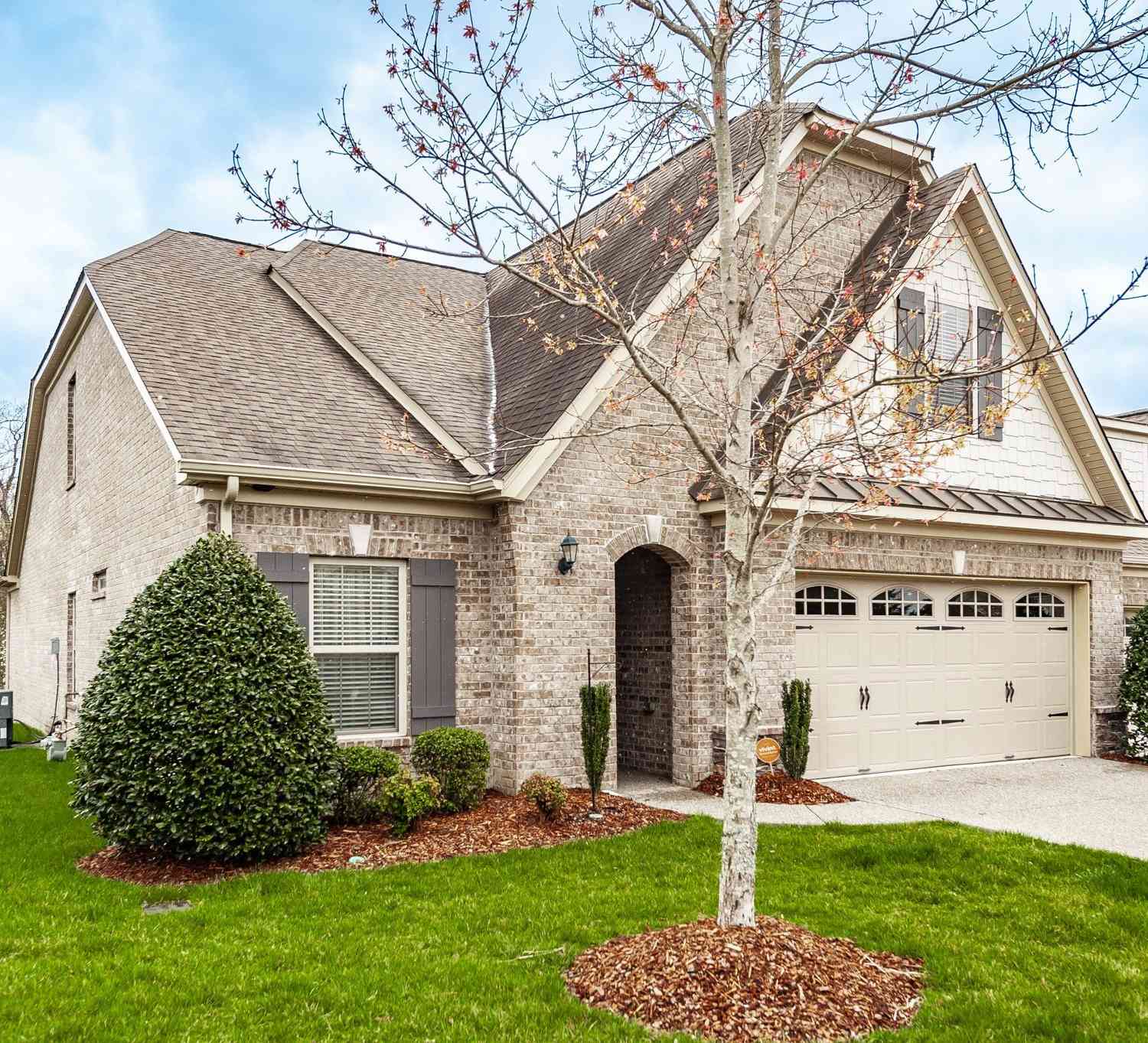 Townhouse For Sale - 143 Day Star Ct<br/> Sumner County County, Gallatin, TN 37066