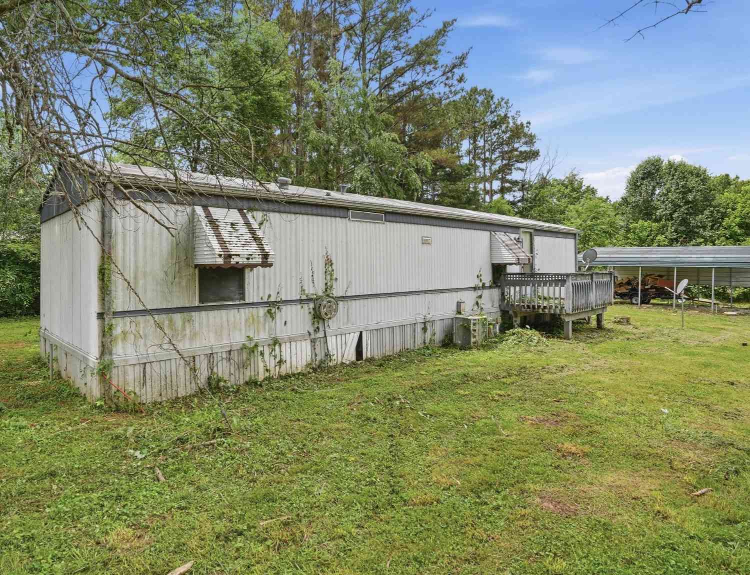 Mobile Home For Sale - 17 Smith Rd<br/> Winchester, TN 37398