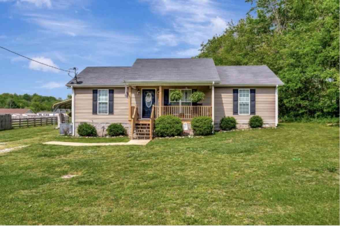 Homes For Sale - 255 Drew Dr<br/> Giles County County, Pulaski, TN 38478