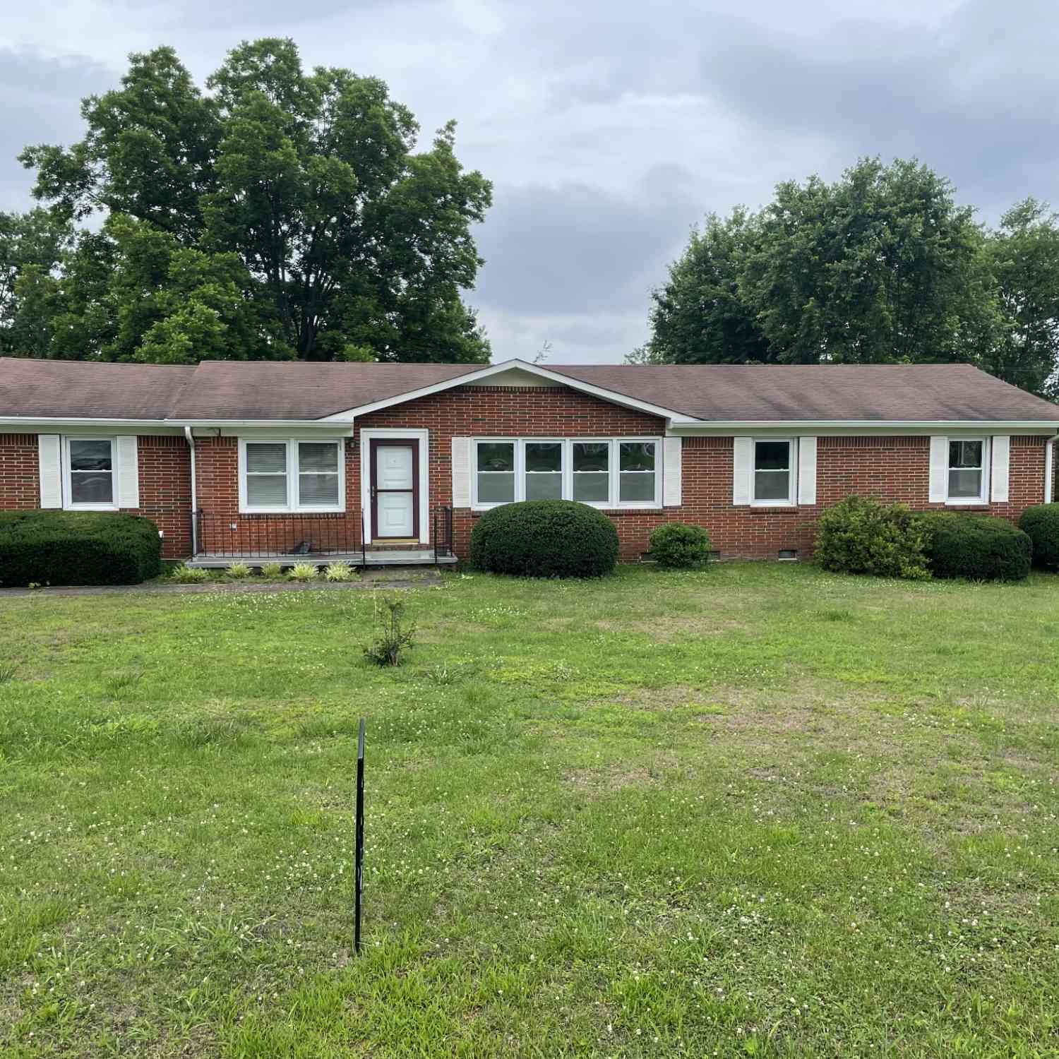 Homes For Sale - 135 Bel Aire Dr<br/> Franklin County County, Winchester, TN 37398