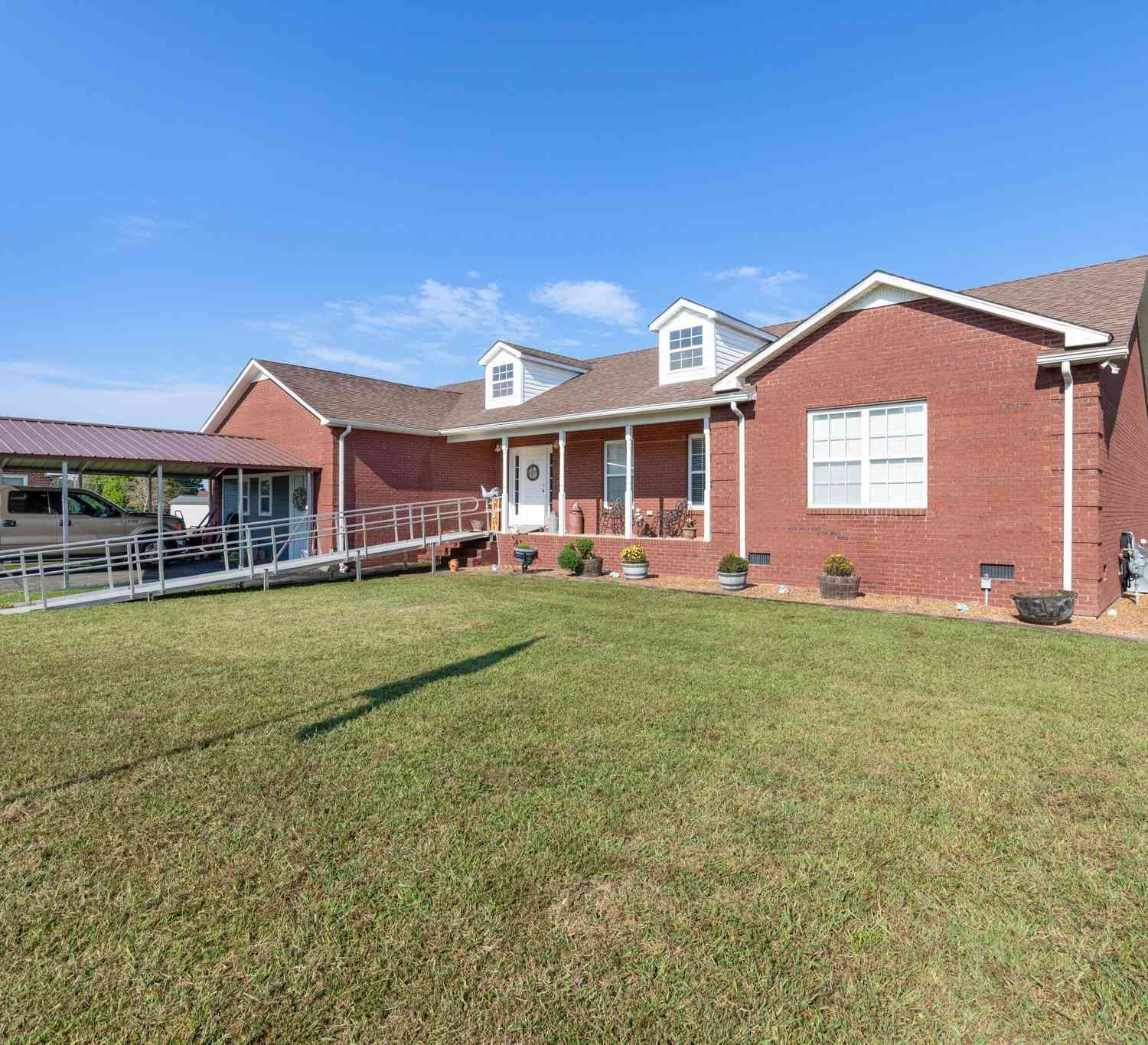 Homes For Sale - 493 Maple Springs Rd<br/> Coffee County County, Manchester, TN 37355