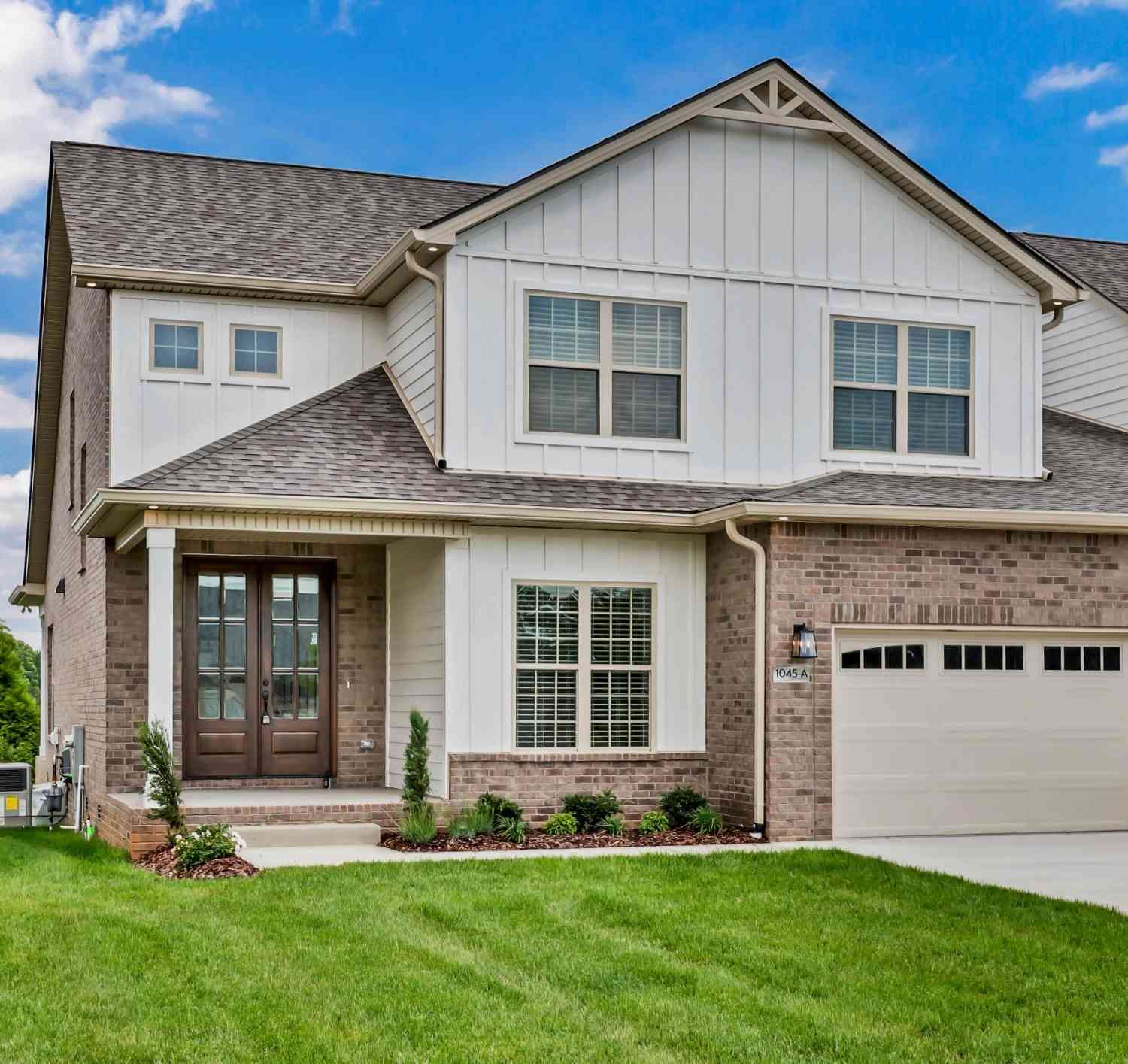 Homes For Sale - 1045 Veridian Dr<br/> Montgomery County County, Clarksville, TN 37043