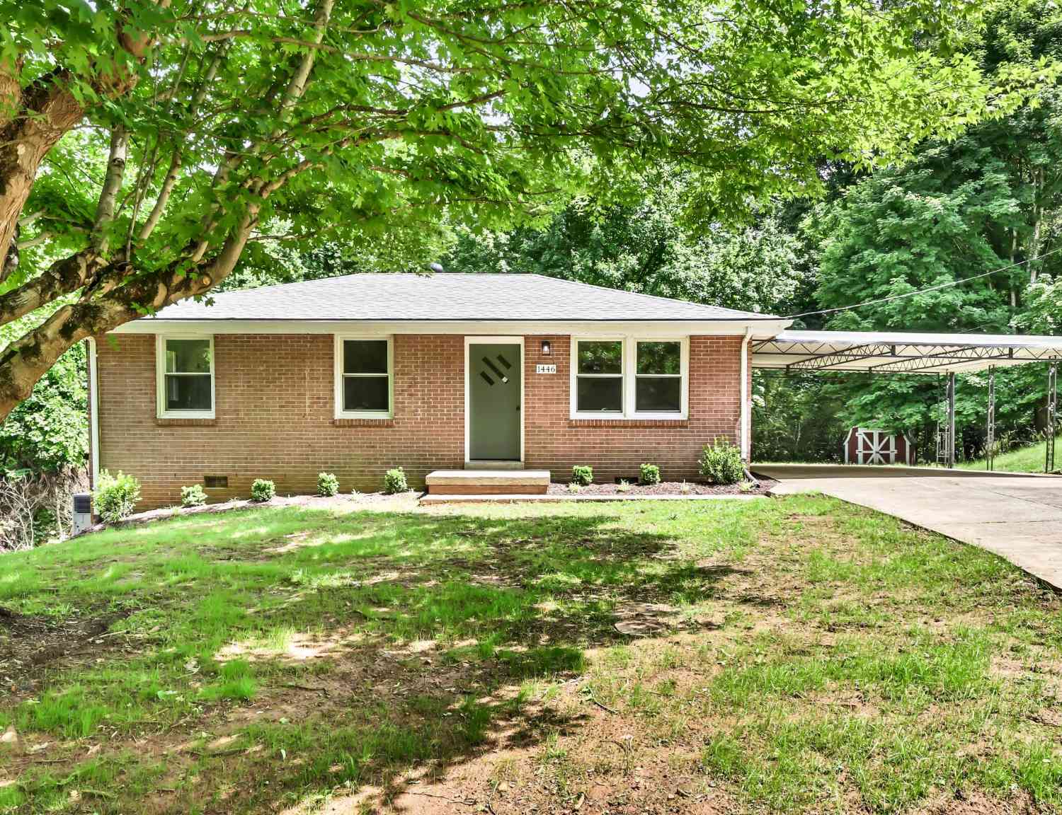 Homes For Sale - 1446 Elm Hill Dr<br/> Montgomery County County, Clarksville, TN 37040