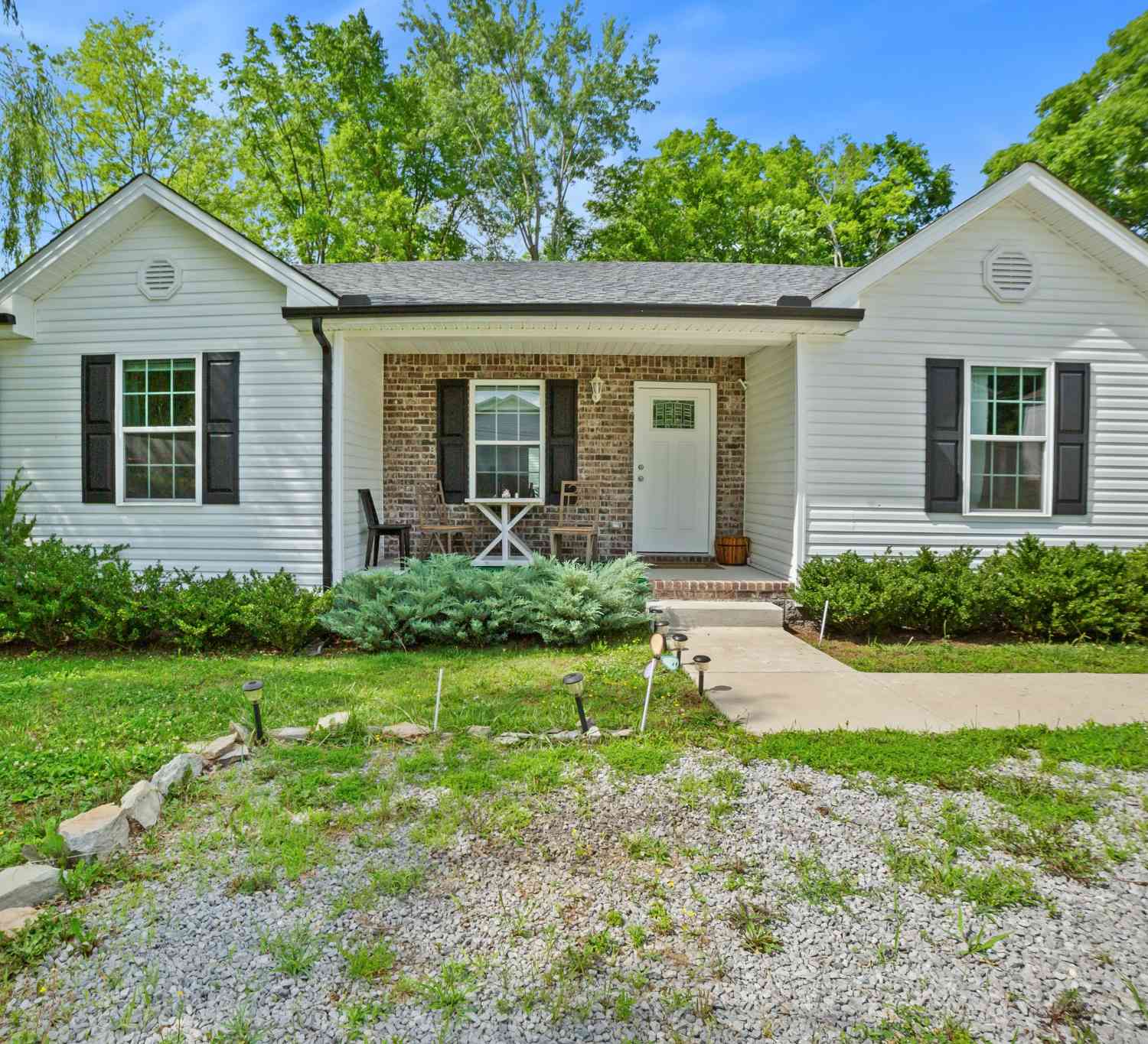 Homes For Sale - 1804 Park St<br/> Springfield, TN 37172