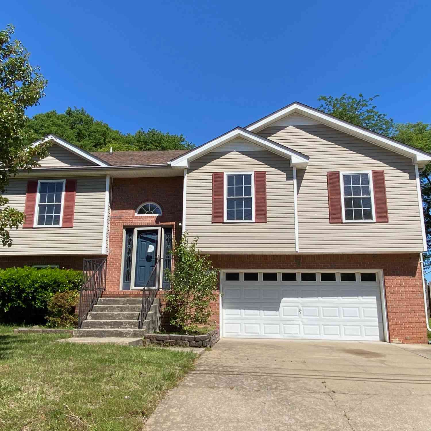 Homes For Sale - 1007 Sugarcane Way<br/> Montgomery County County, Clarksville, TN 37040