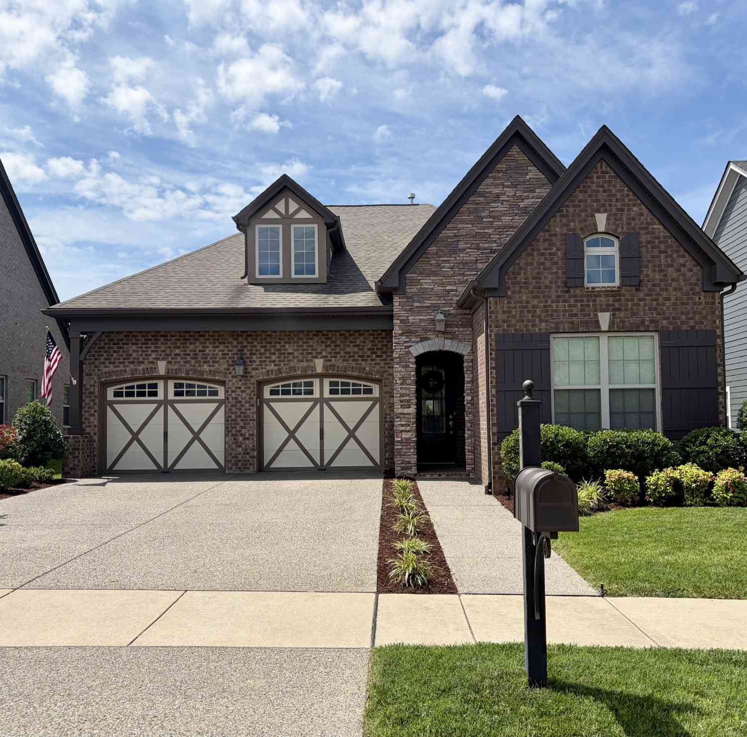 Homes For Sale - 576 Lingering Way<br/> Sumner County County, Hendersonville, TN 37075