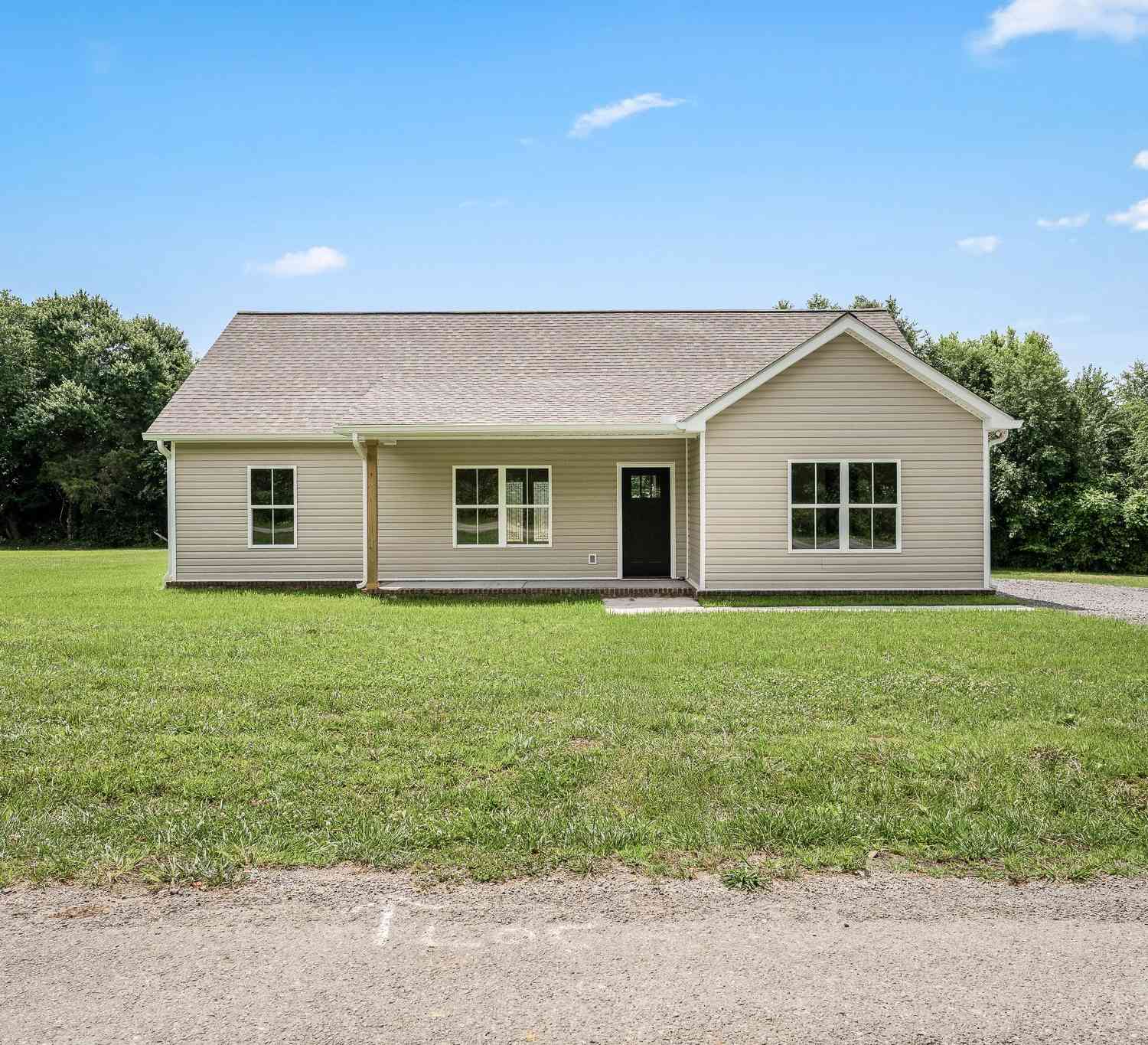 Homes For Sale - 342 Underhill Rd<br/> McMinnville, TN 37110