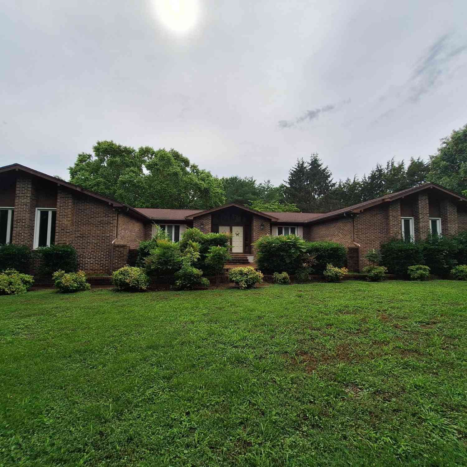 Homes For Sale - 615 Lakeview Way<br/> Franklin County County, Winchester, TN 37398