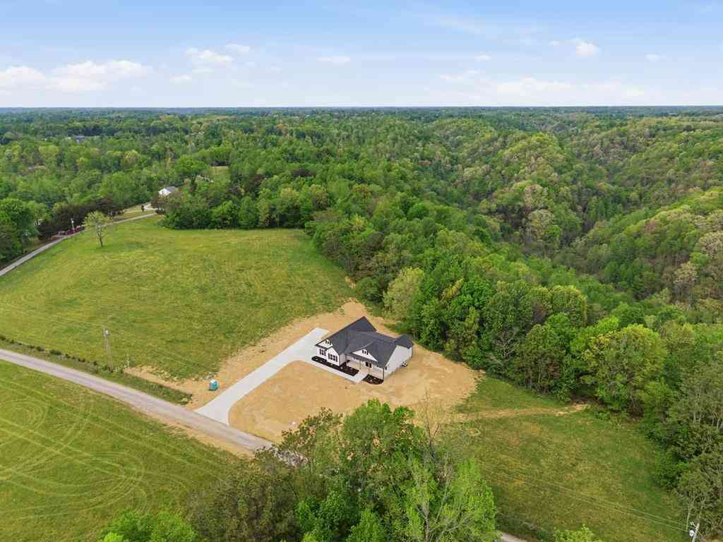 Homes For Sale - 11100 H O Allison Rd<br/> Baxter, TN 38544