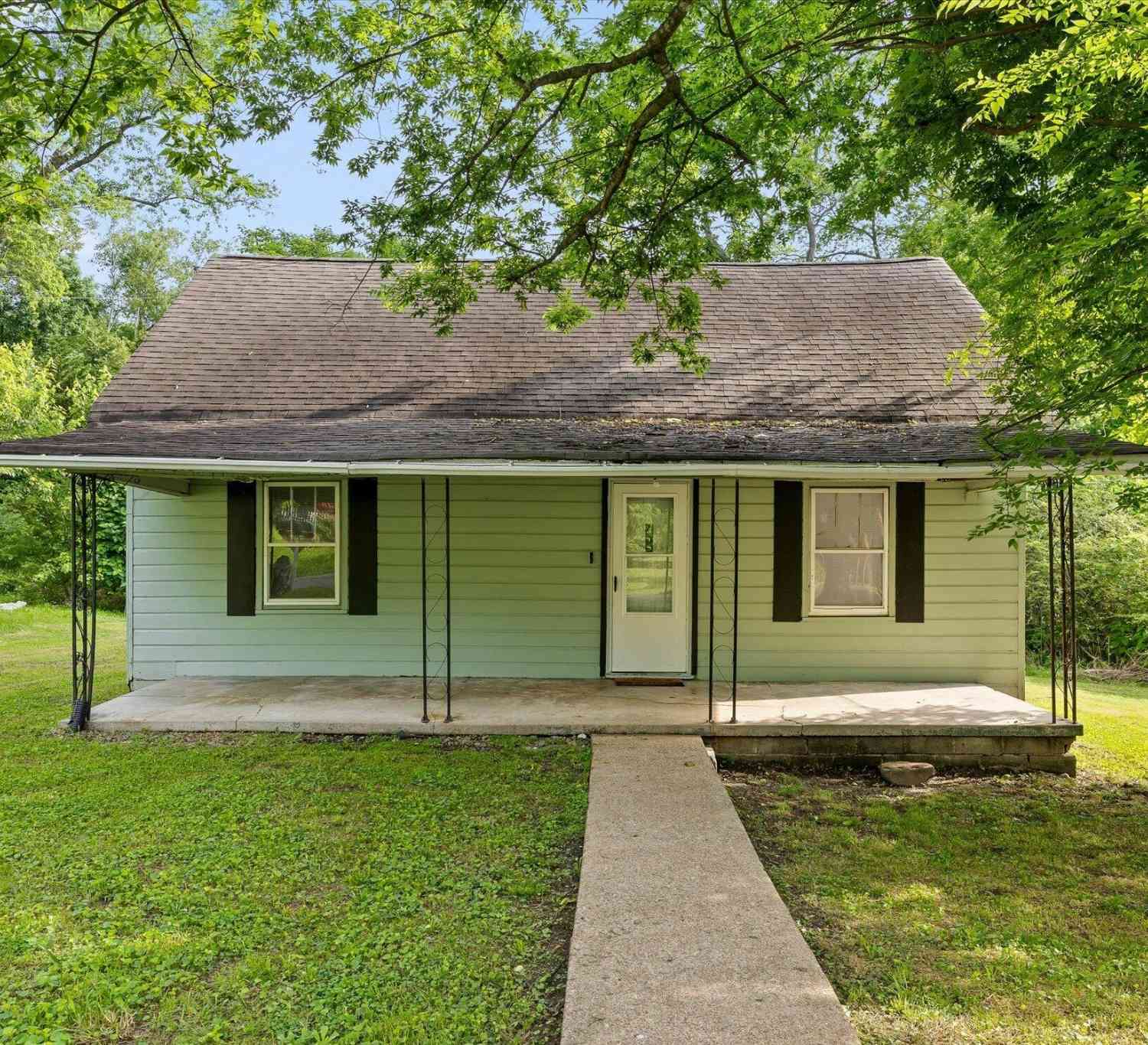 Homes For Sale - 415 Hogue Street<br/> Soddy Daisy, TN 37379