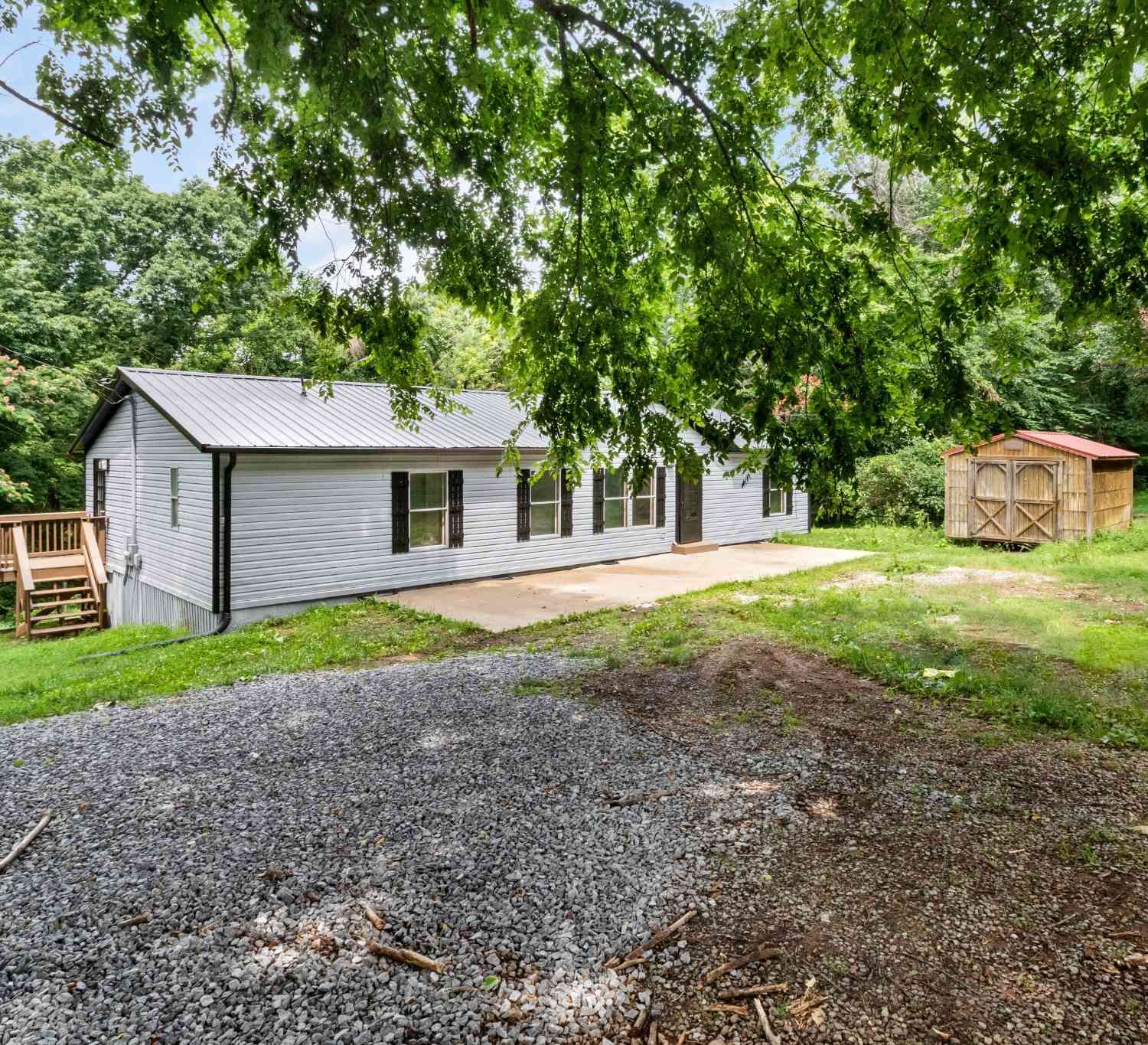 Mobile Home For Sale - 2177 Highway 76<br/> Montgomery County County, Adams, TN 37010