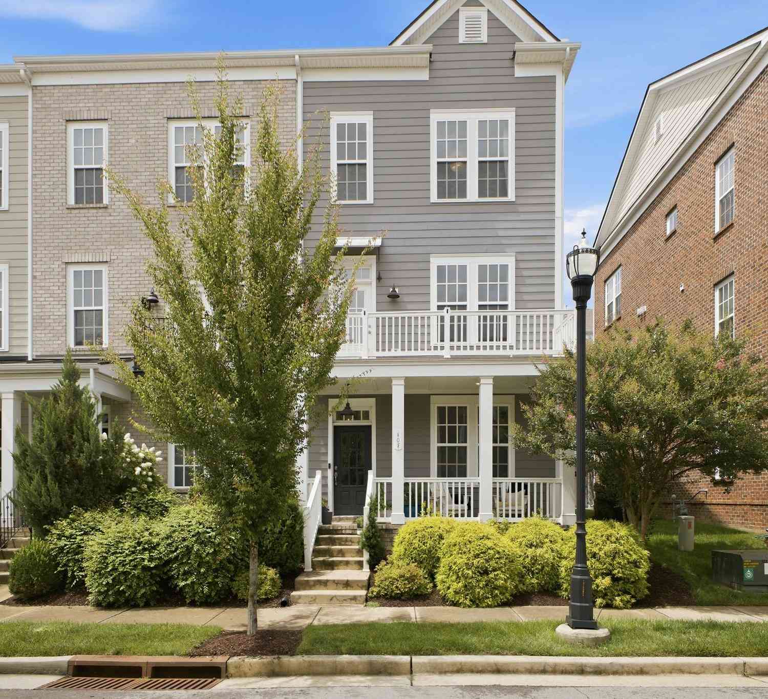 Townhouse For Sale - 107 Burkitt Commons Ave<br/> Davidson County County, Nolensville, TN 37135