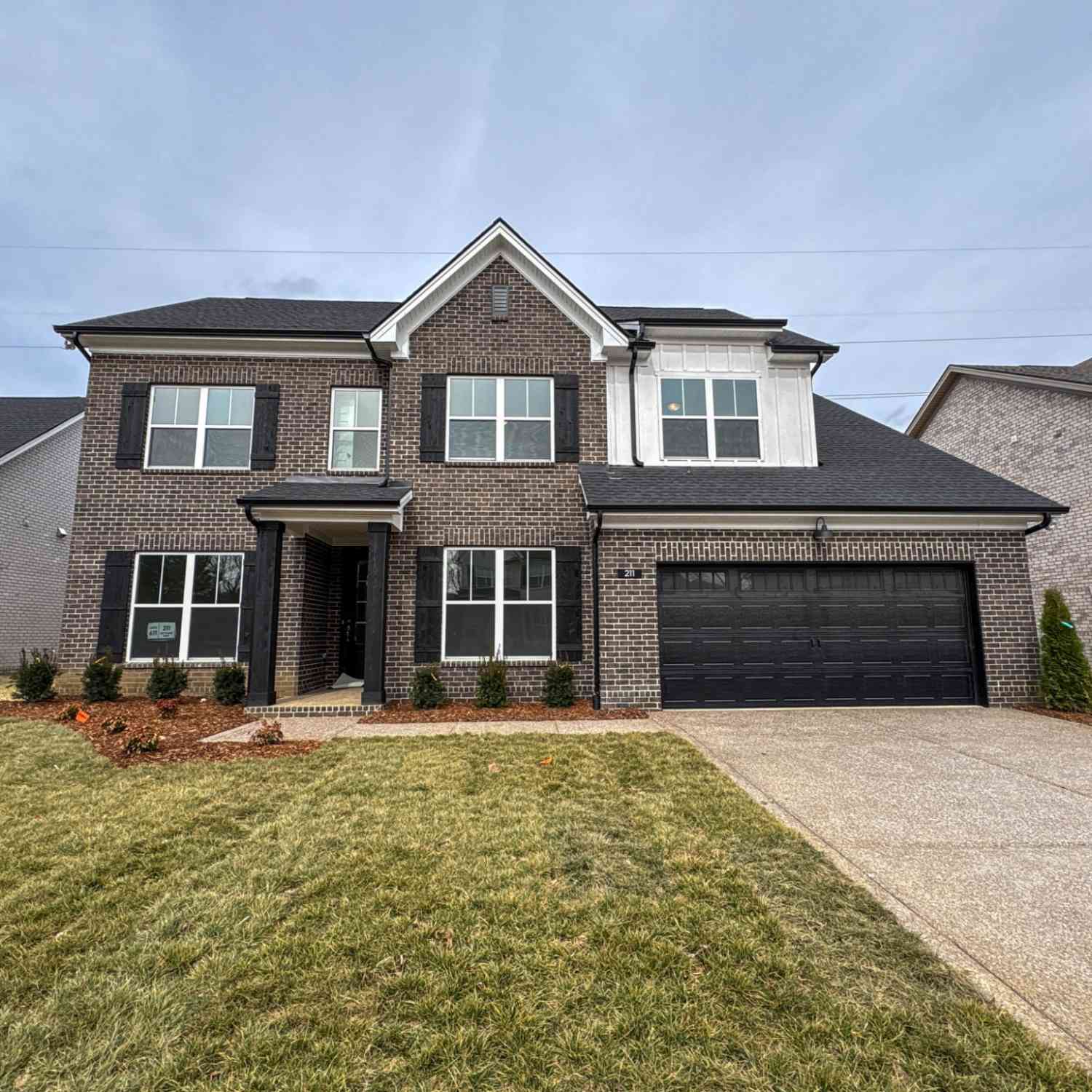 Homes For Sale - 211 Settlers Way<br/> Sumner County County, Hendersonville, TN 37075