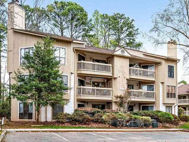 Condo For Sale - 814 New Kent Pl<br/> Cary, NC 27511