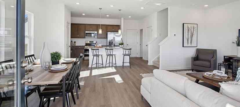 Townhouse For Sale - 206 Martindale Ln<br/> Montgomery County County, Clarksville, TN 37043