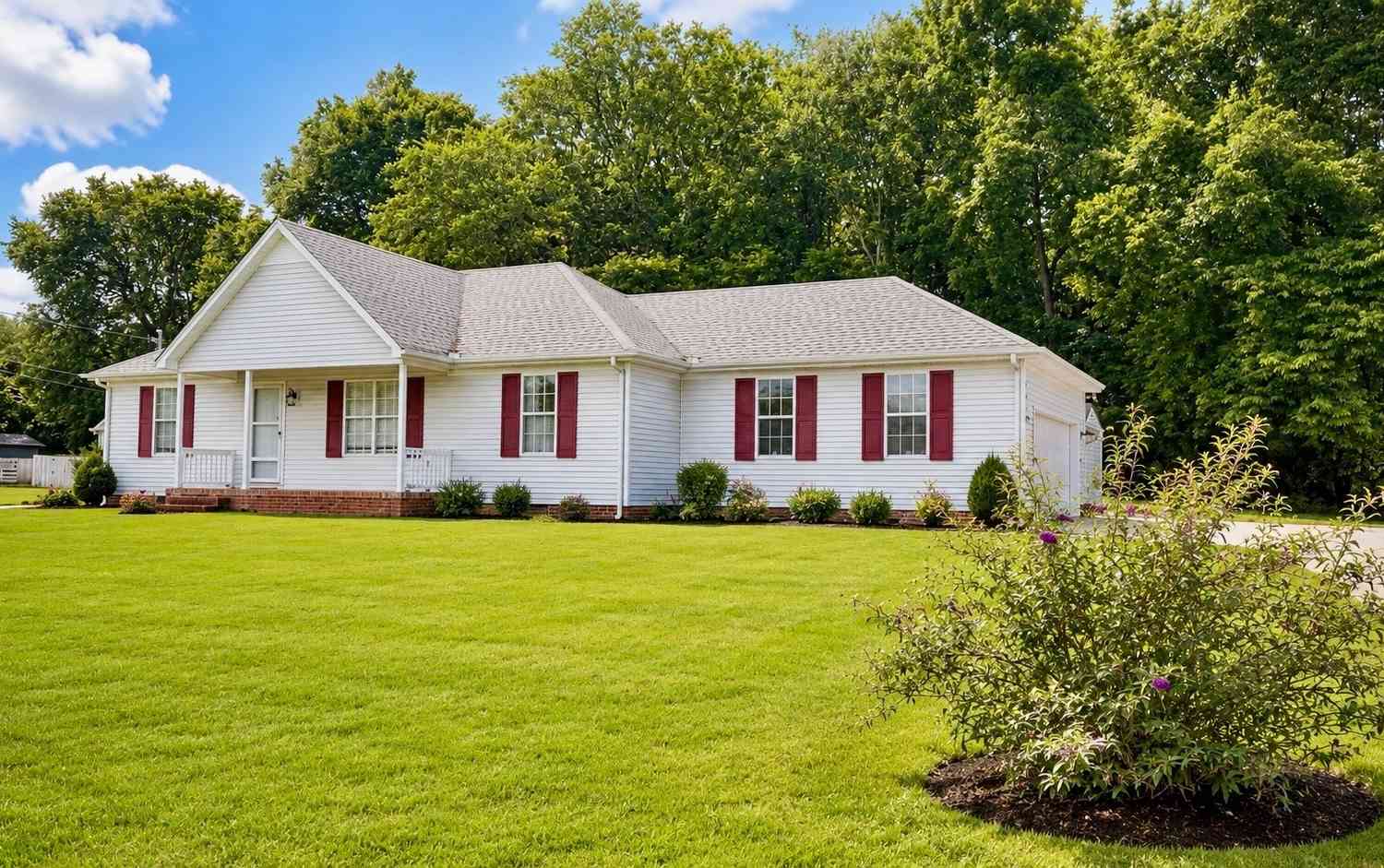 Homes For Sale - 2438 Canterbury Chase<br/> Rutherford County County, Murfreesboro, TN 37128